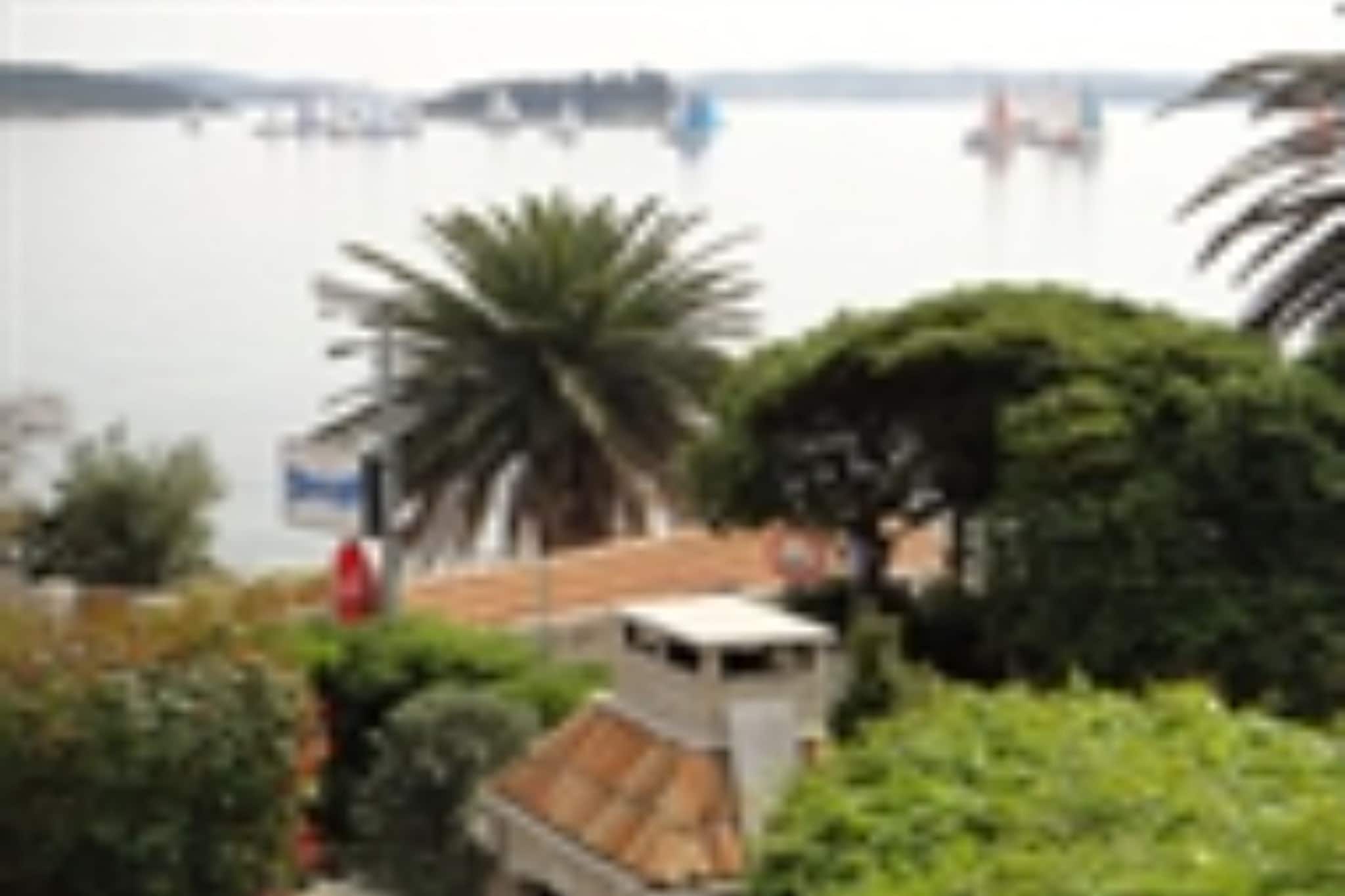 Seafront Apartments Pretner - Superior Studio Apartment with Balcony and Sea View-Außenbereich