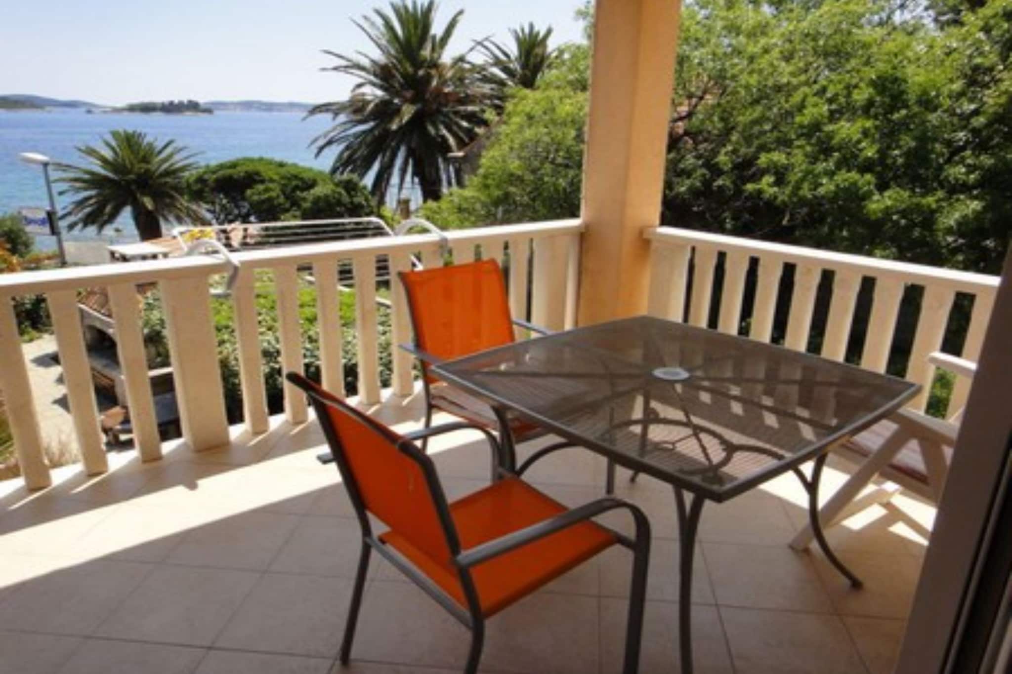 Seafront Apartments Pretner - Comfort Studio Apartment with Balcony and Sea View-Terrassenbalkon