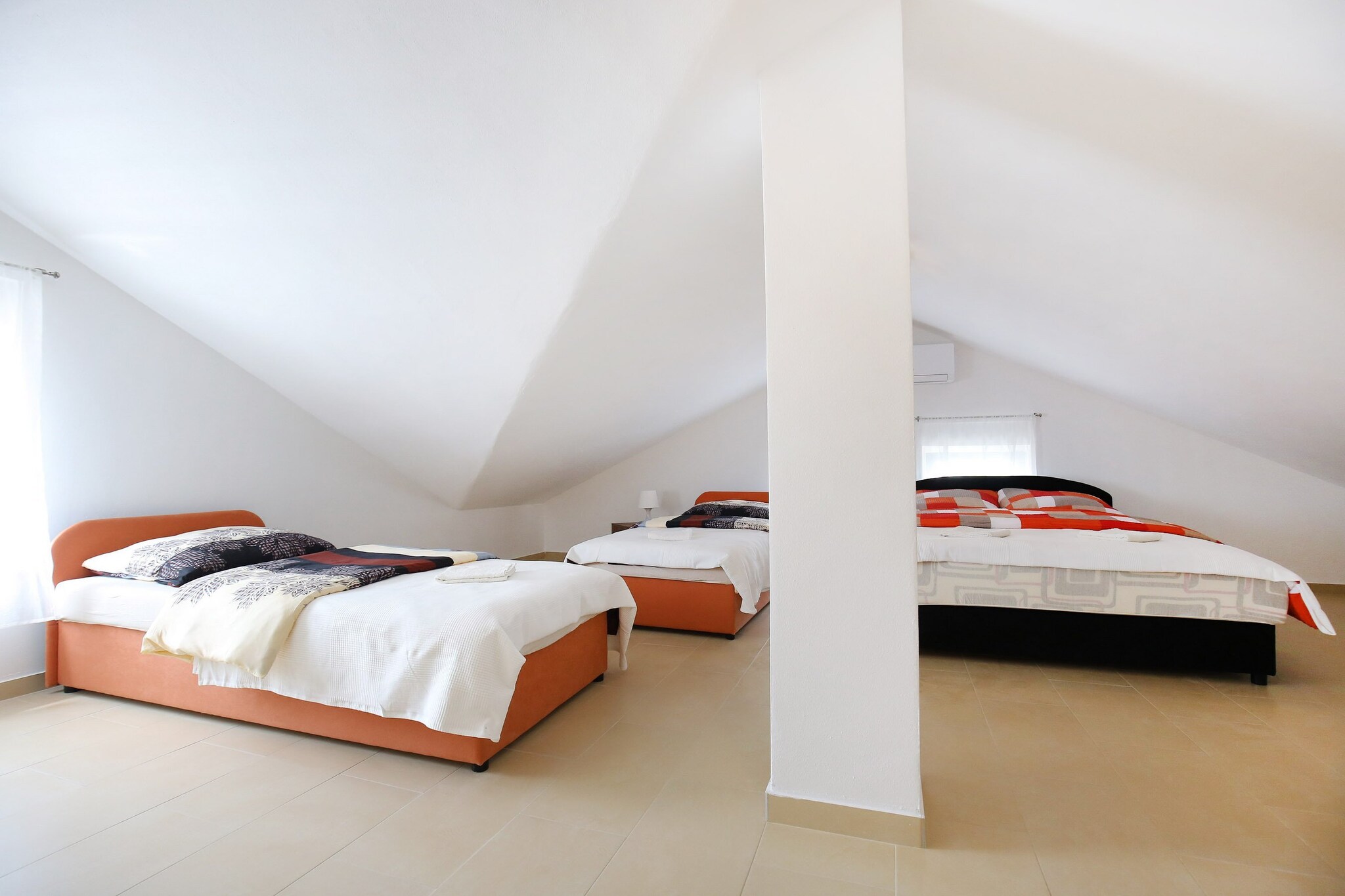 Apartments Kapetan - Comfort Studio Apartment with Terrace