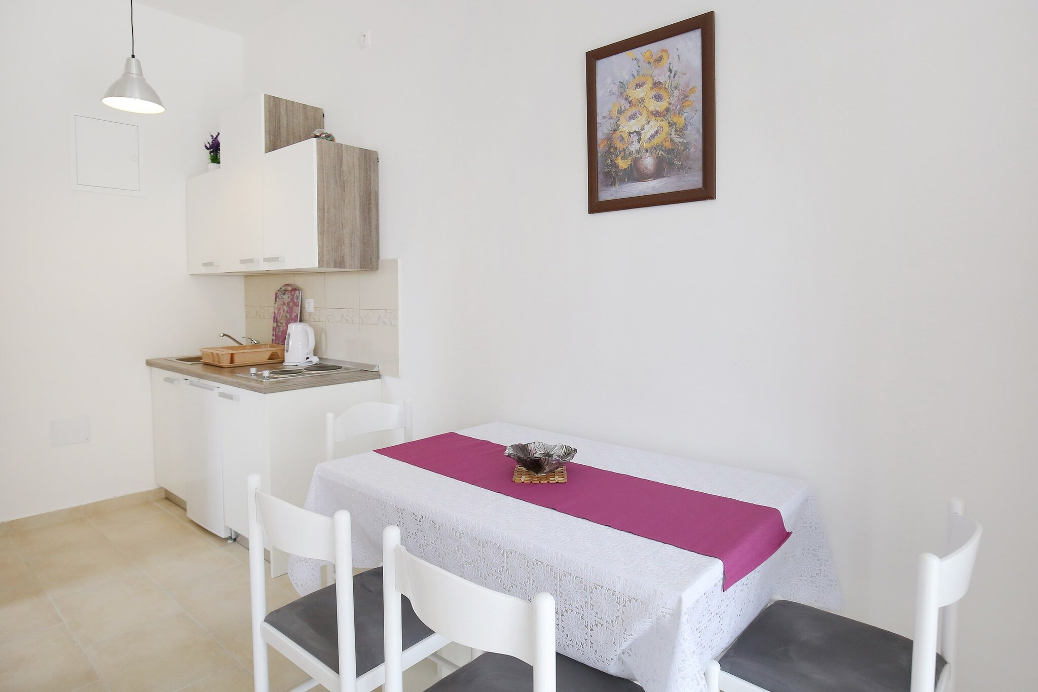 Apartments Kapetan - Comfort Studio Apartment with Terrace-Kitchen