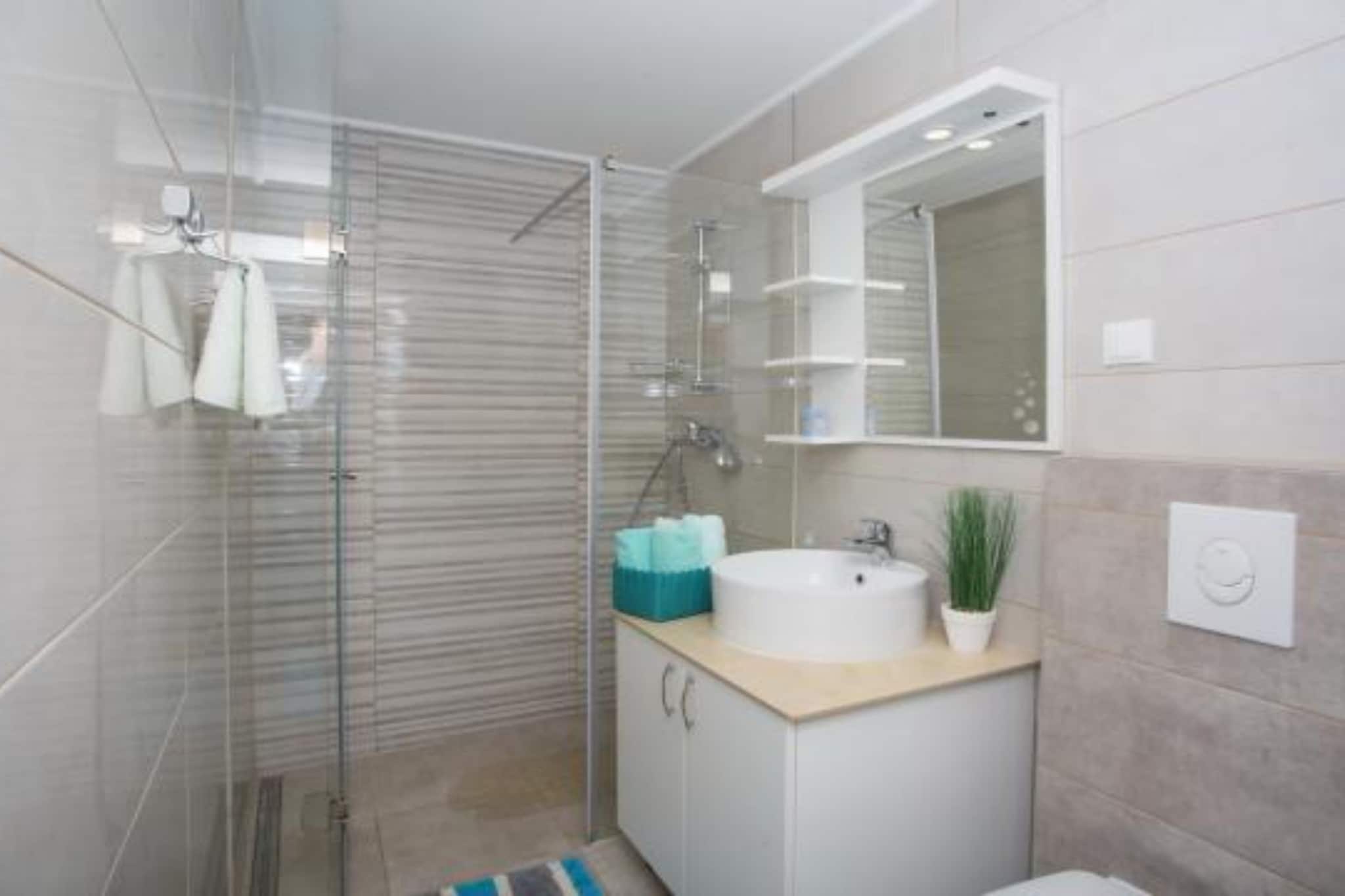 Sea View Apartments Lendic Podgora - Two Bedroom Apartment with  Terrace and Sea View-Bathroom