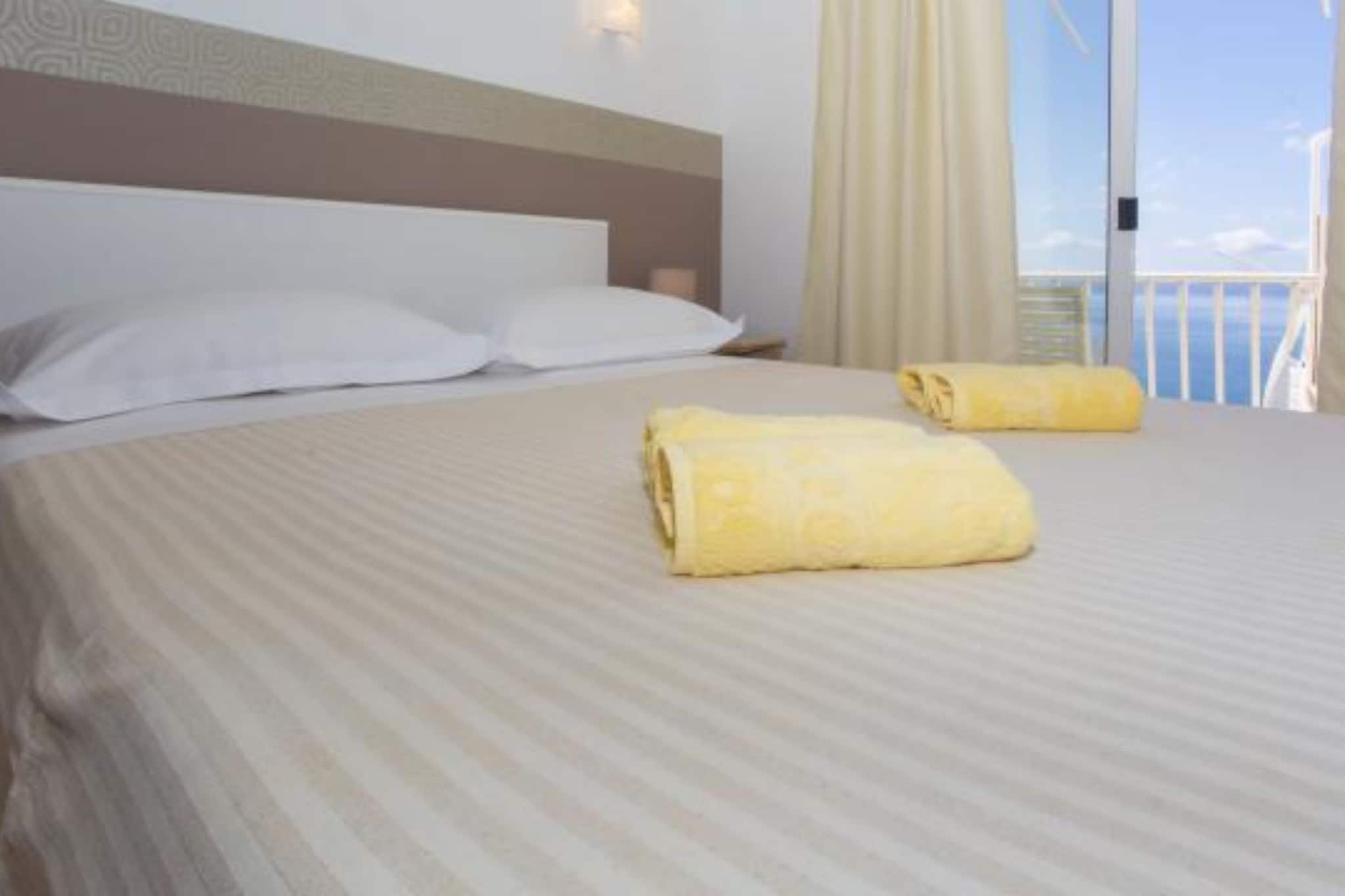 Sea View Apartments Lendic Podgora - Classic Studio Apartment with Terrace and Sea View-Living room