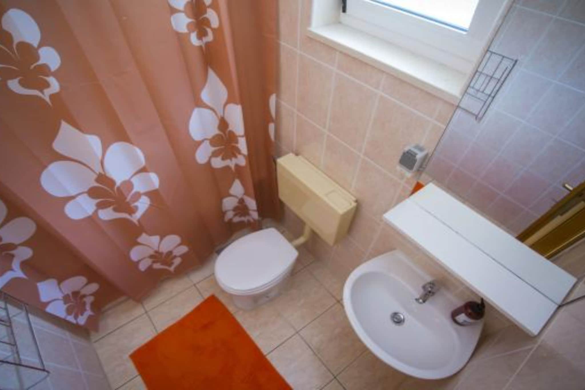 Sea View Apartments Lendic Podgora - Classic Studio Apartment with Terrace and Sea View-Bathroom