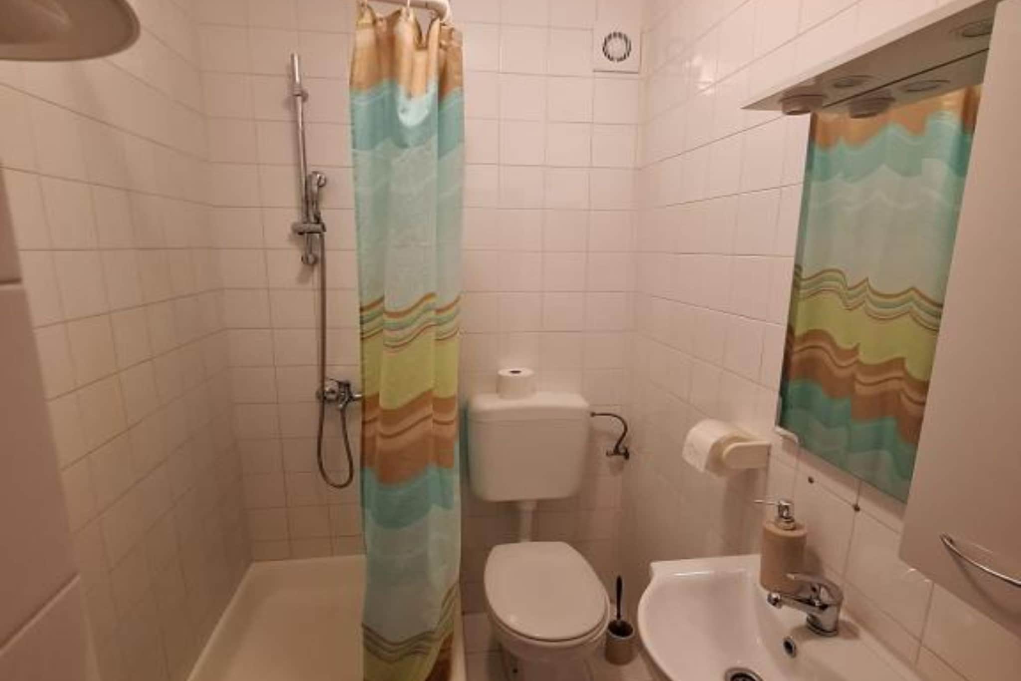 Apartments Villa Šesto - One Bedroom Apartment with Balcony(2)-Salle de bain