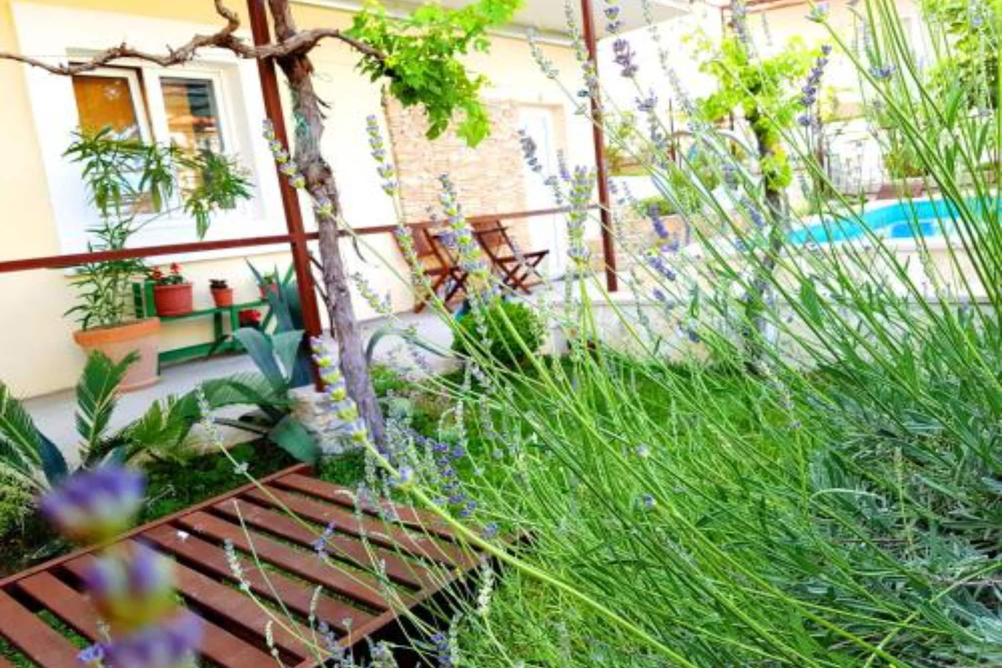 Apartments Kegalj - Studio with Pool View