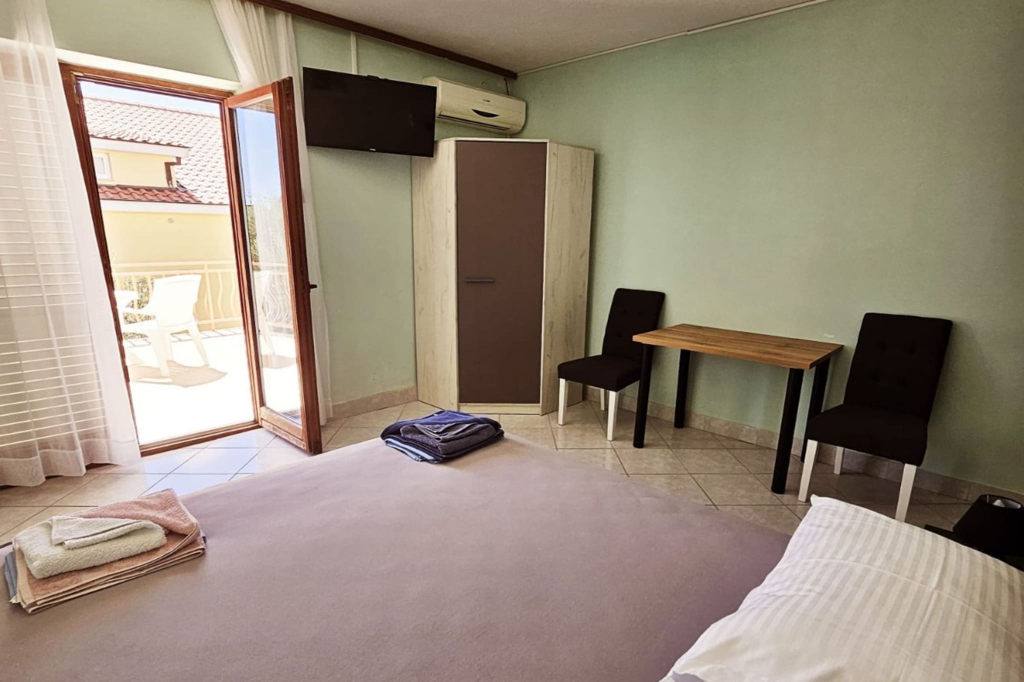 Apartments Željka - Studio Apartment with Terrace with Sea View (6)-Schlafzimmer