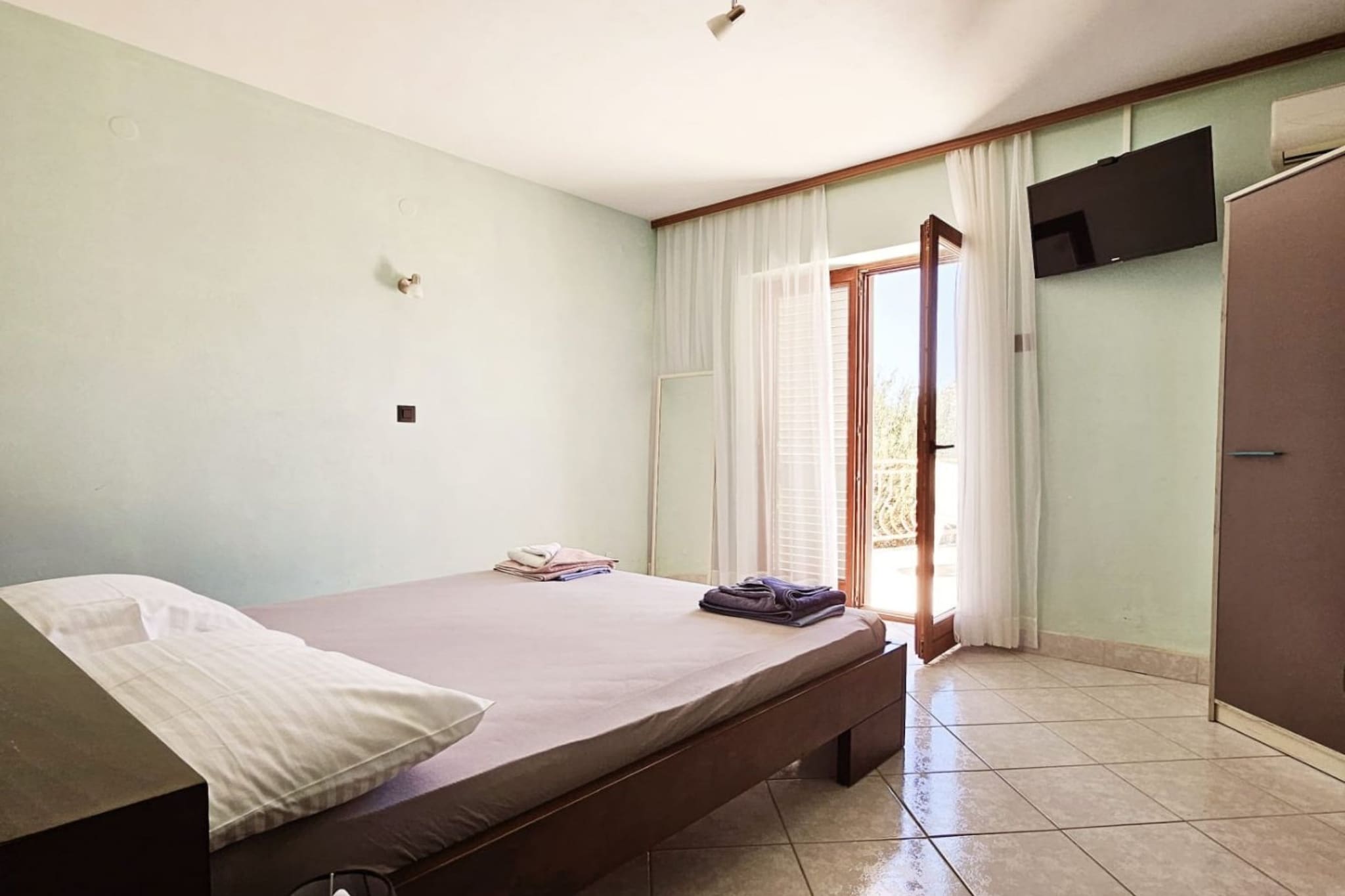 Apartments Željka - Studio Apartment with Terrace with Sea View (6)-Schlafzimmer