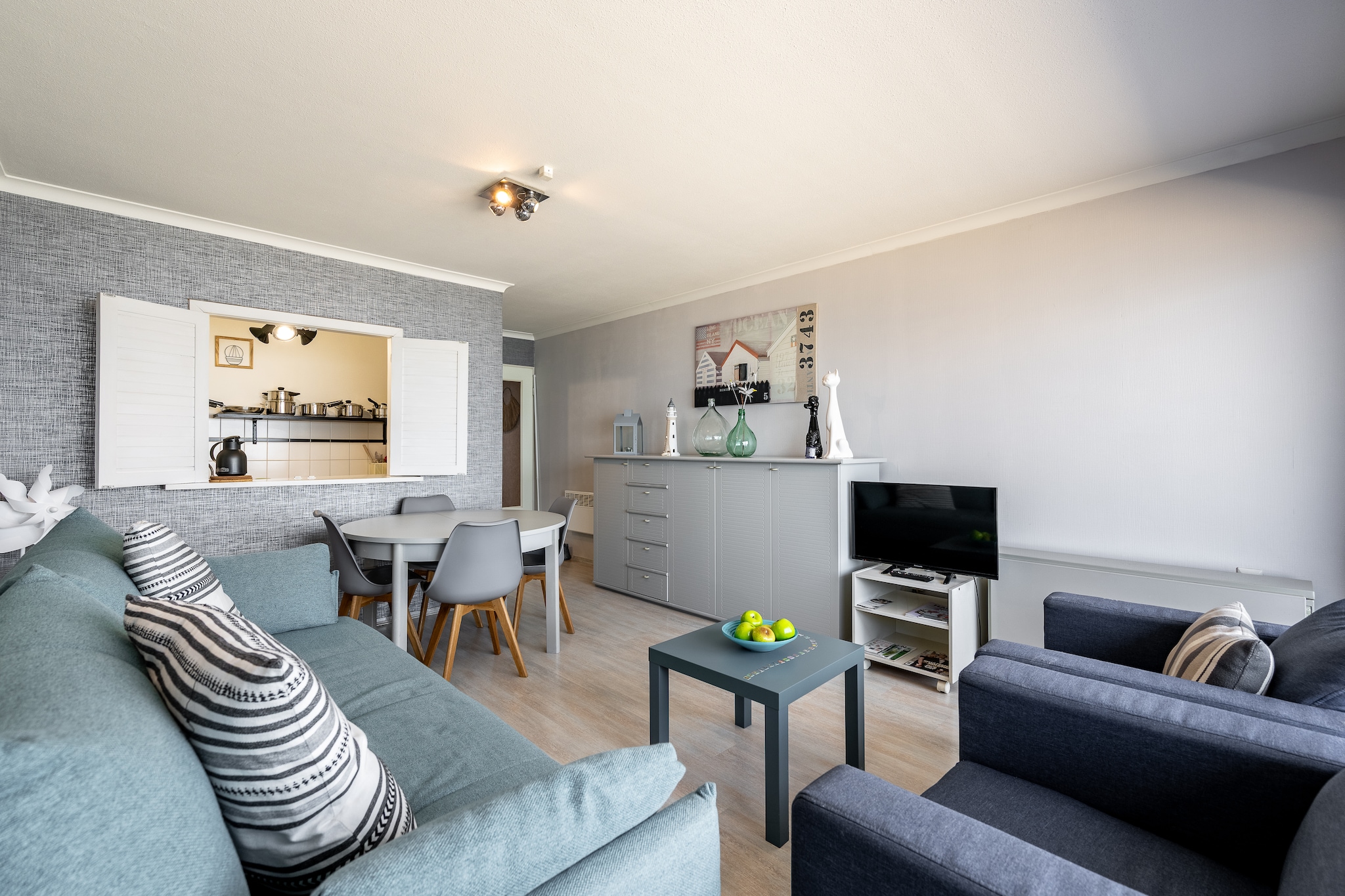 CONTINENTAL D9-Woonkamer