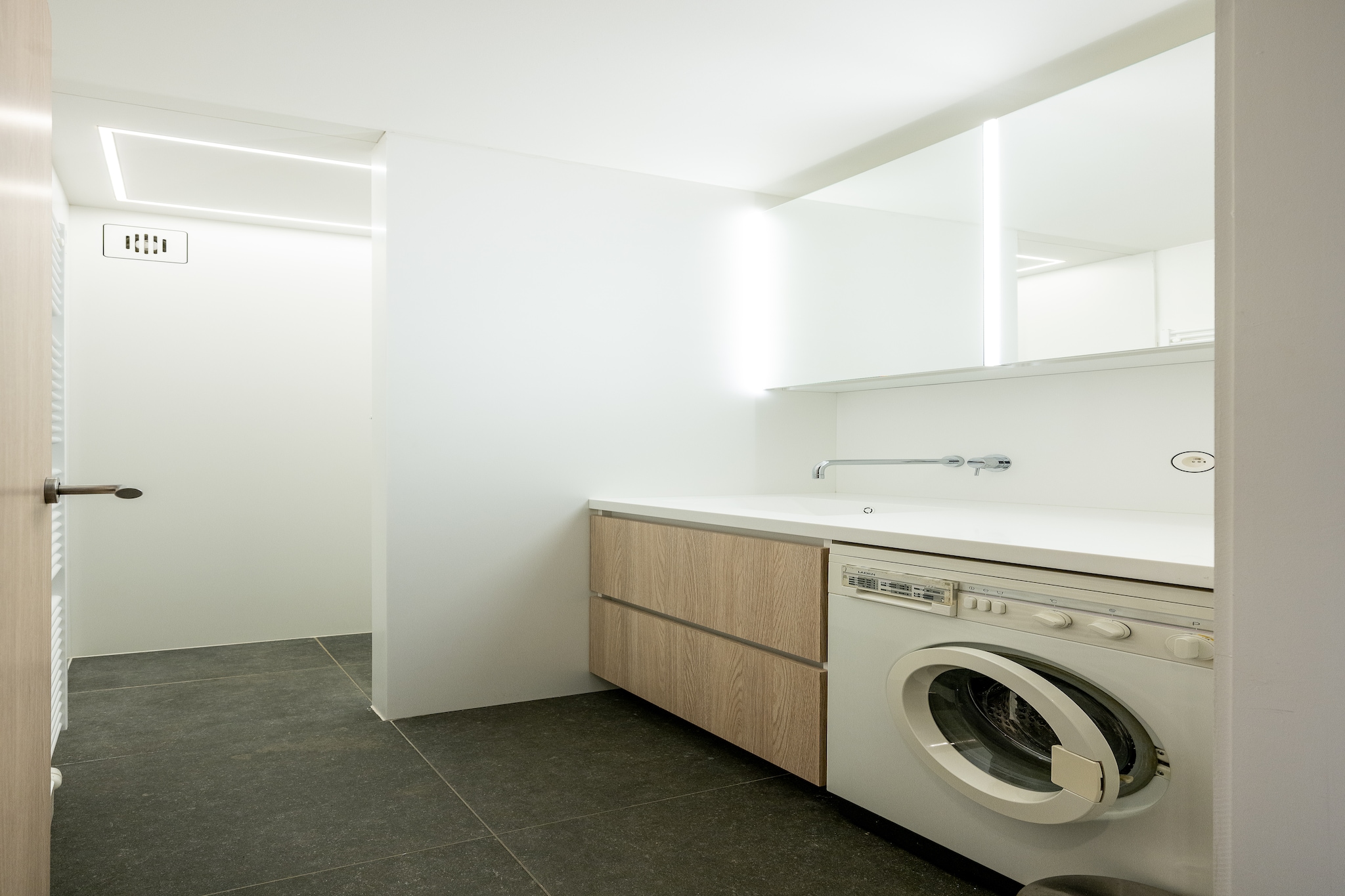 STRAND 8A-Faciliteiten