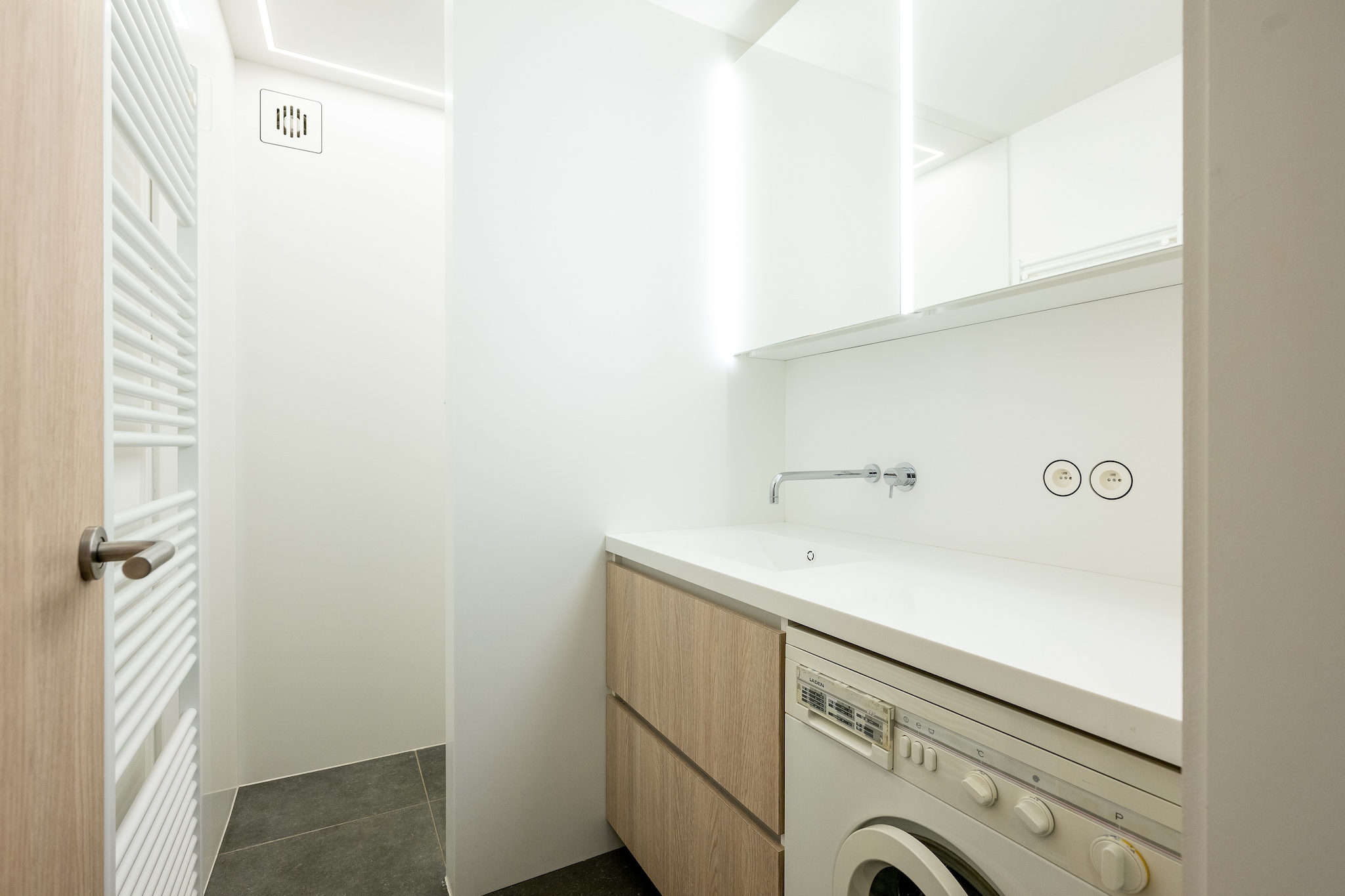 STRAND 8A-Faciliteiten
