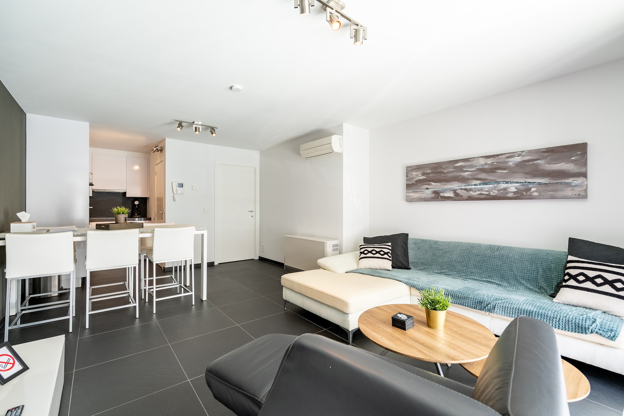 SEAGARDEN VILLAGE 003 0001-Woonkamer