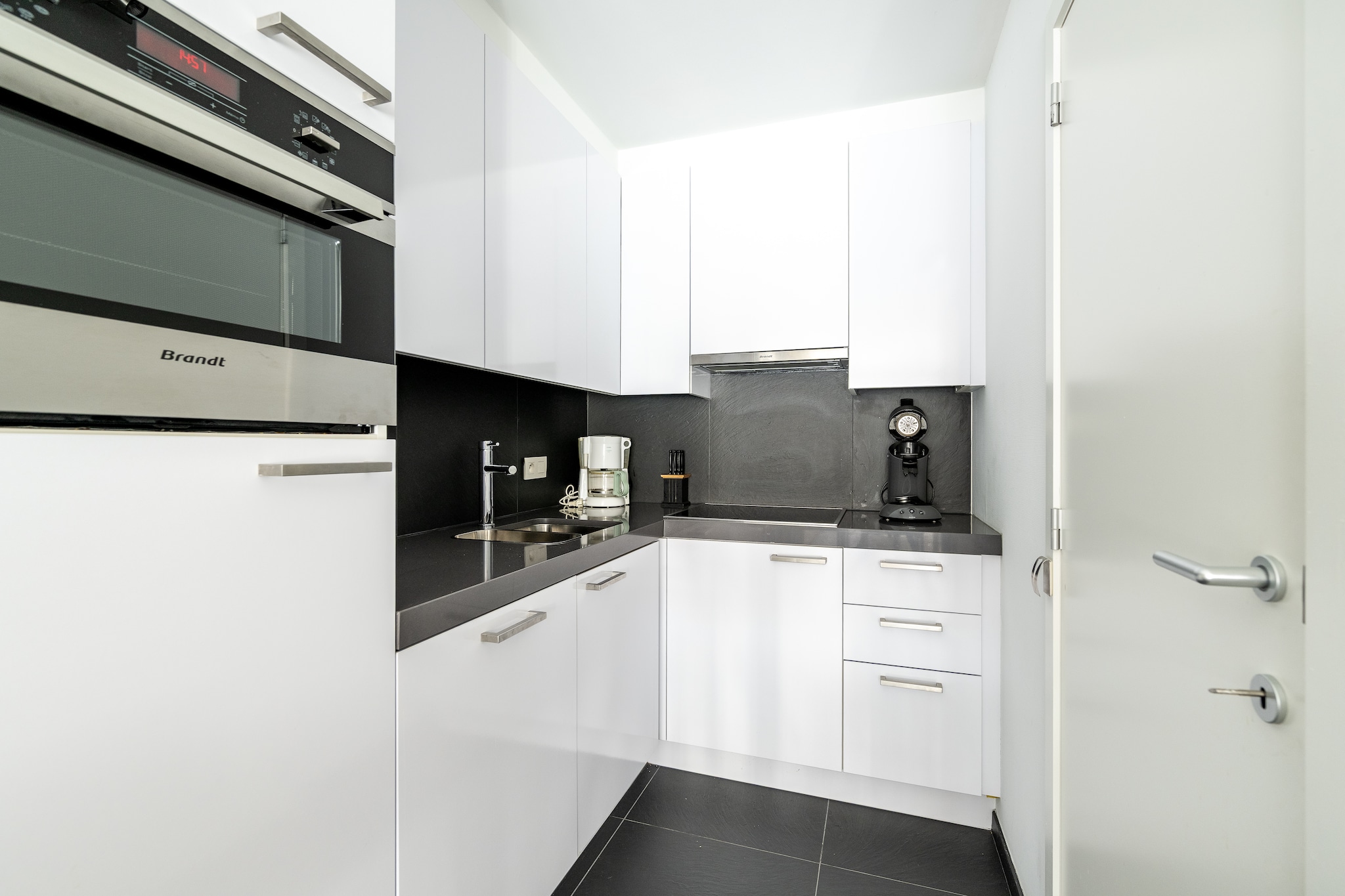 SEAGARDEN VILLAGE 003 0001-Keuken