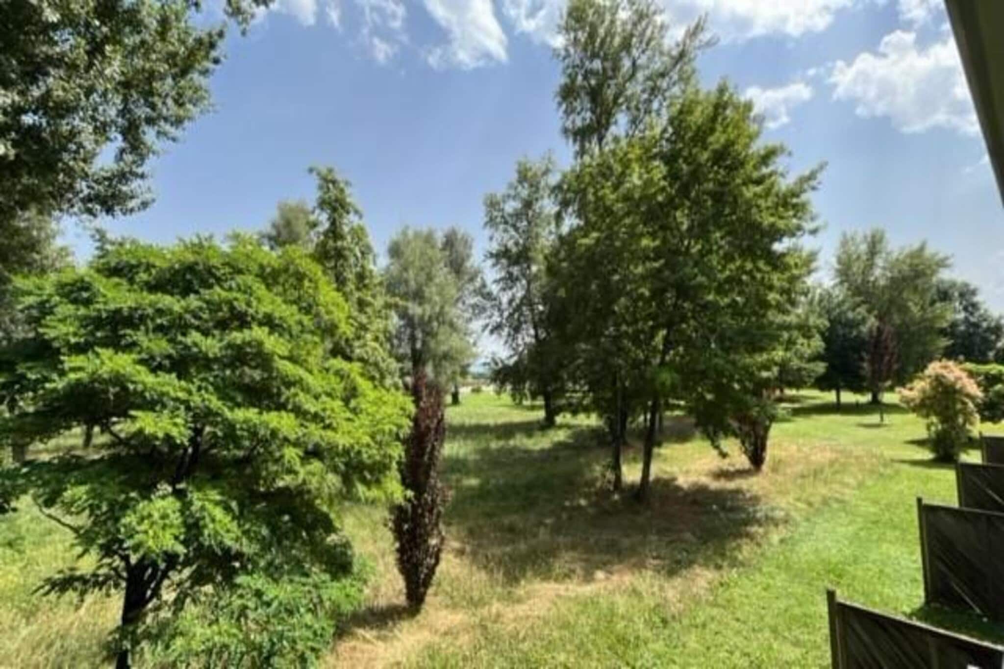 Adonis Divonne-les-Bains Park side Studio - Garten Sommer
