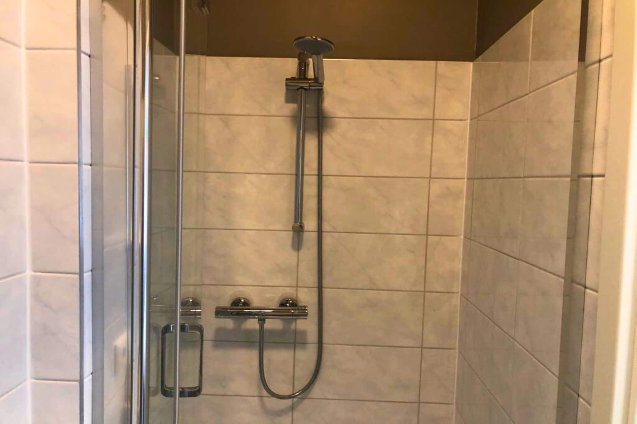 PH2 Apartment mit 2 Schlafzimmern Pellinger-Hof-Badezimmer