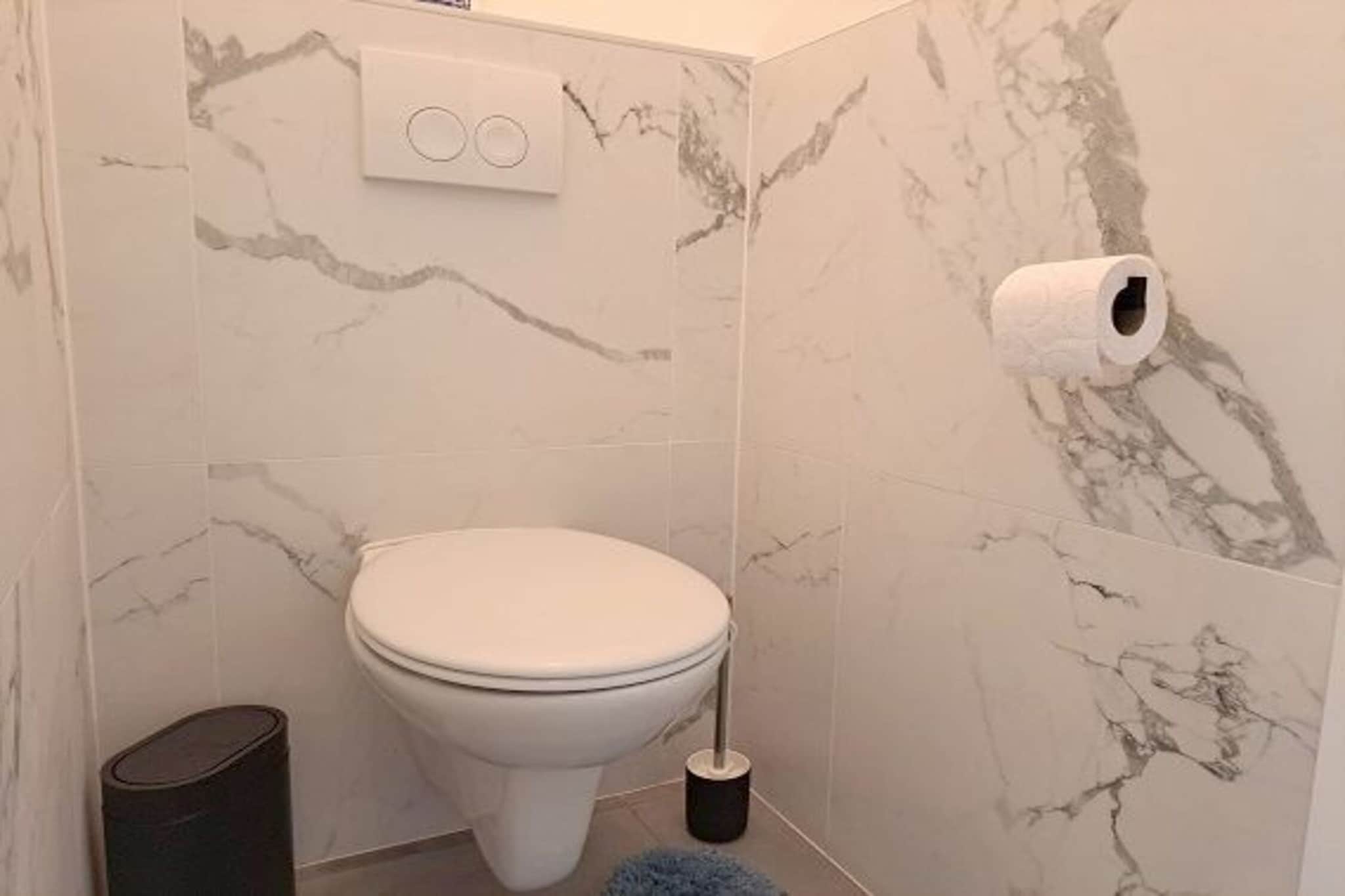 EXCELSIOR 15F-Badkamer
