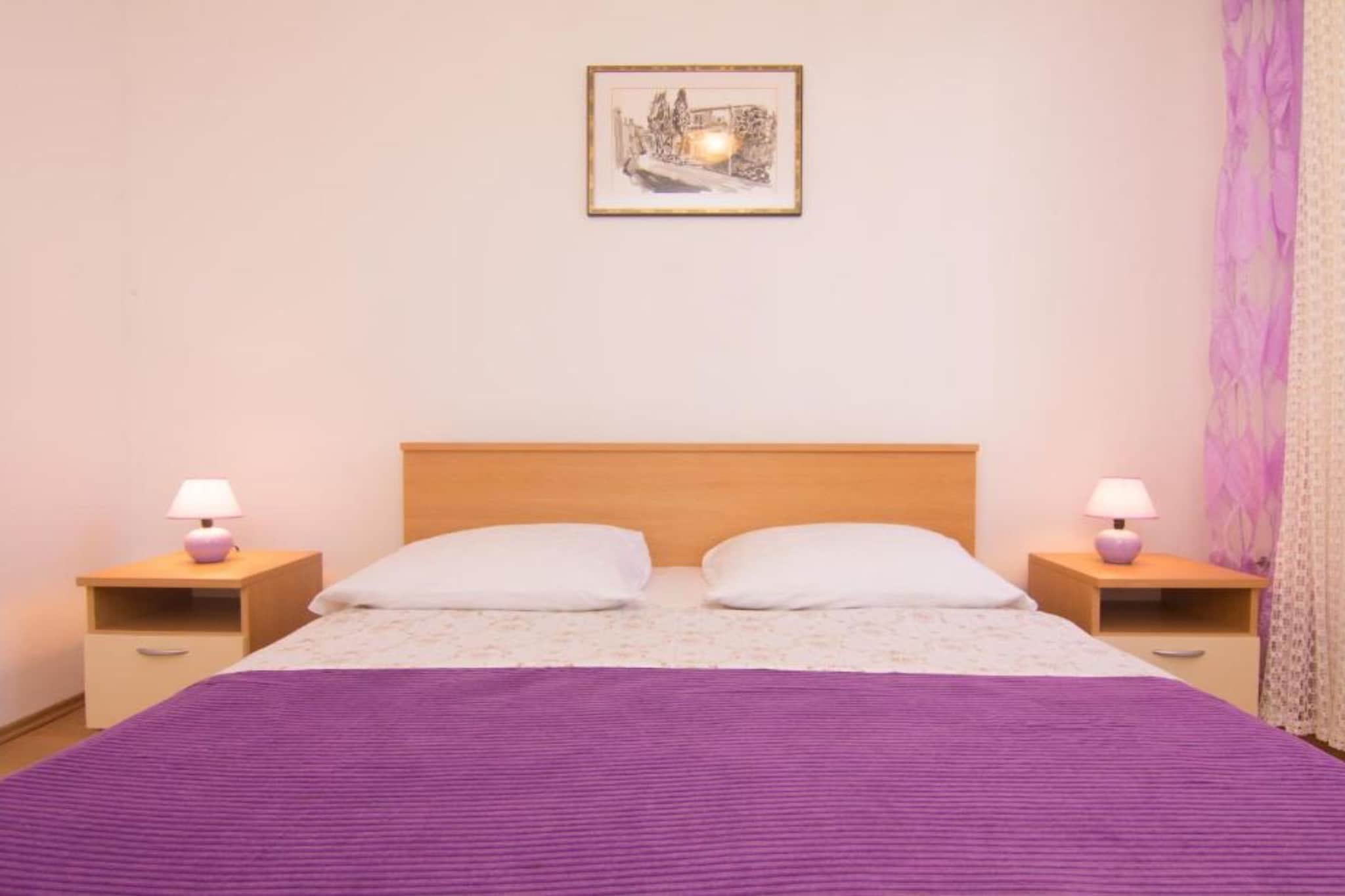 Apartment Magdic - Two Bedroom Apartment with Terrace-Schlafzimmer