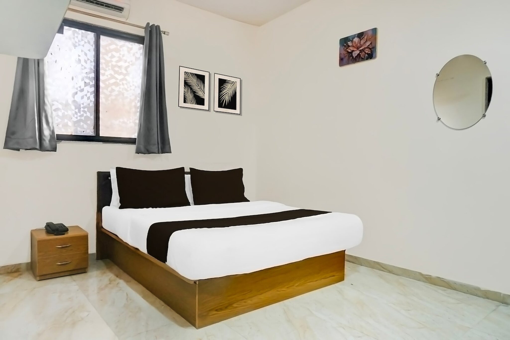 Comfortable Accommodations: Collection O Talwade in Pune offers family rooms with air-conditioning, private bathrooms, work desks, and seating areas. Each room includes free toiletries, a bath or shower, TV, and tiled floors.
Essential Facilities: Guests enjoy free WiFi throughout the property, a lift, 24-hour front desk, housekeeping service, room service, and luggage storage. Additional amenities include a work desk, seating area, and wardrobe.
Convenient Location: Situated 23 km from Pune International Airport, the hotel is near MSEB Office, Ganesh Chowk, Talwade PCMC. Nearby attractions include University of Pune (18 km), Bund Garden (21 km), and Shaniwar Wada (22 km).
Unmarried couples are warmly welcome at this property.
Guests with local ID proof are warmly welcome.
Early Check-In Policy: A full day’s room rate will be charged for check-ins before 6:00 AM. Complimentary early check-in is available between 6:00 AM and 10:00 AM, subject to room availability.
Check-in is only available to guests aged 18 and above. Please provide a government-issued ID to confirm your age.