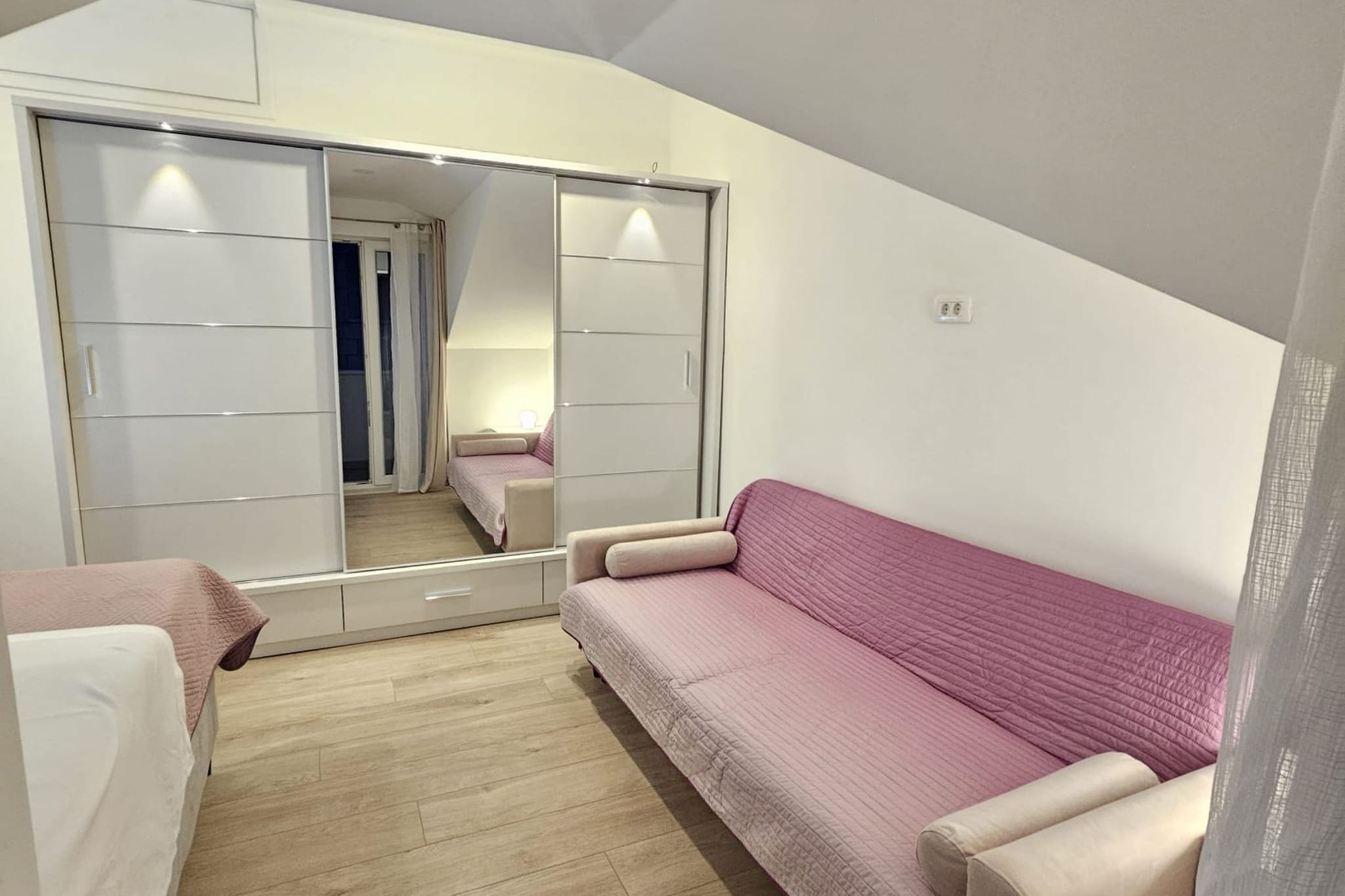 Penthouse Apartment Dijana - One Bedroom Apartment with Terrace-Schlafzimmer