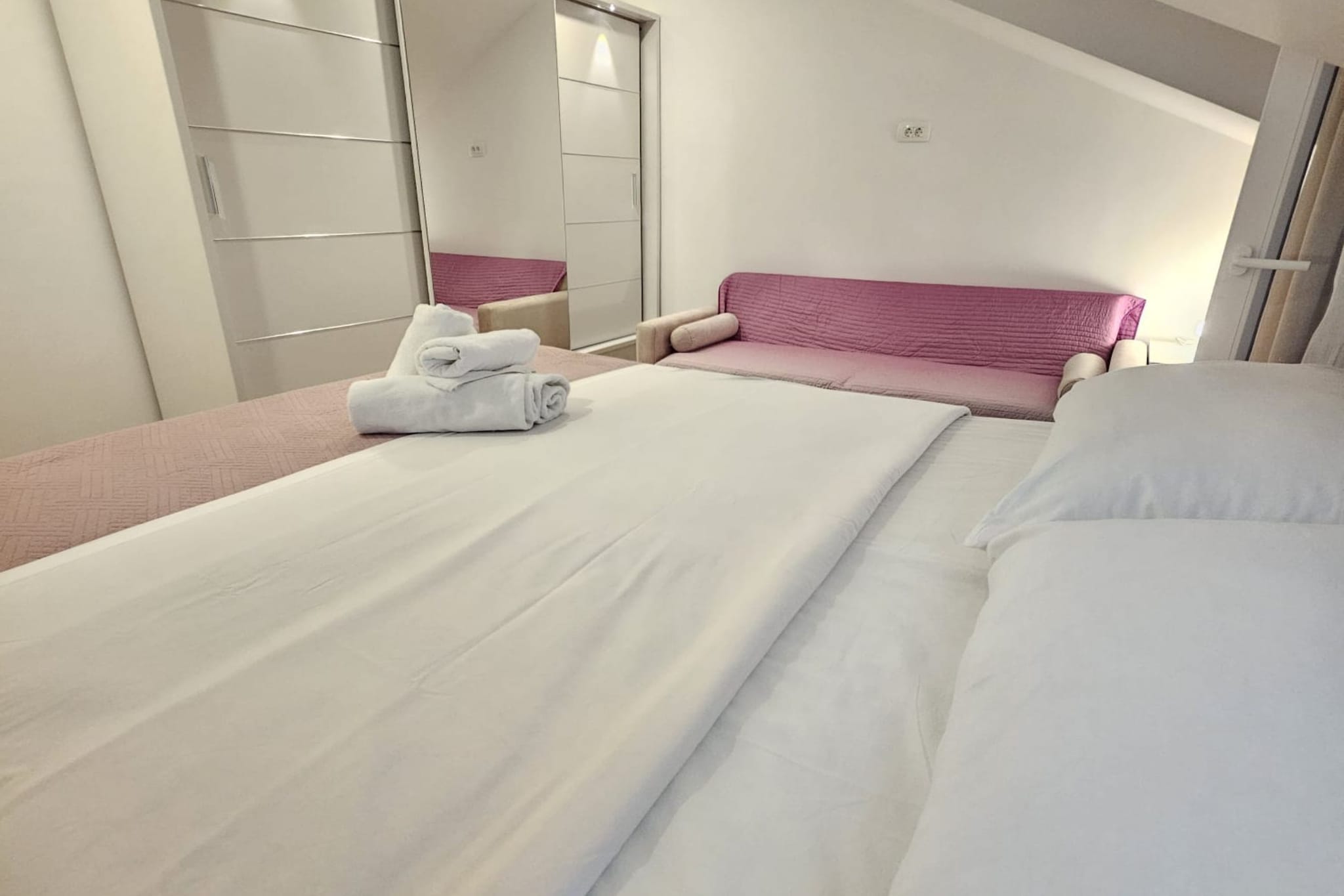 Penthouse Apartment Dijana - One Bedroom Apartment with Terrace-Schlafzimmer