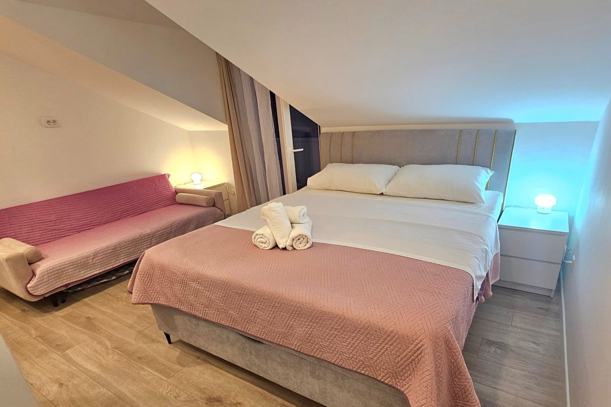 Penthouse Apartment Dijana - One Bedroom Apartment with Terrace-Schlafzimmer