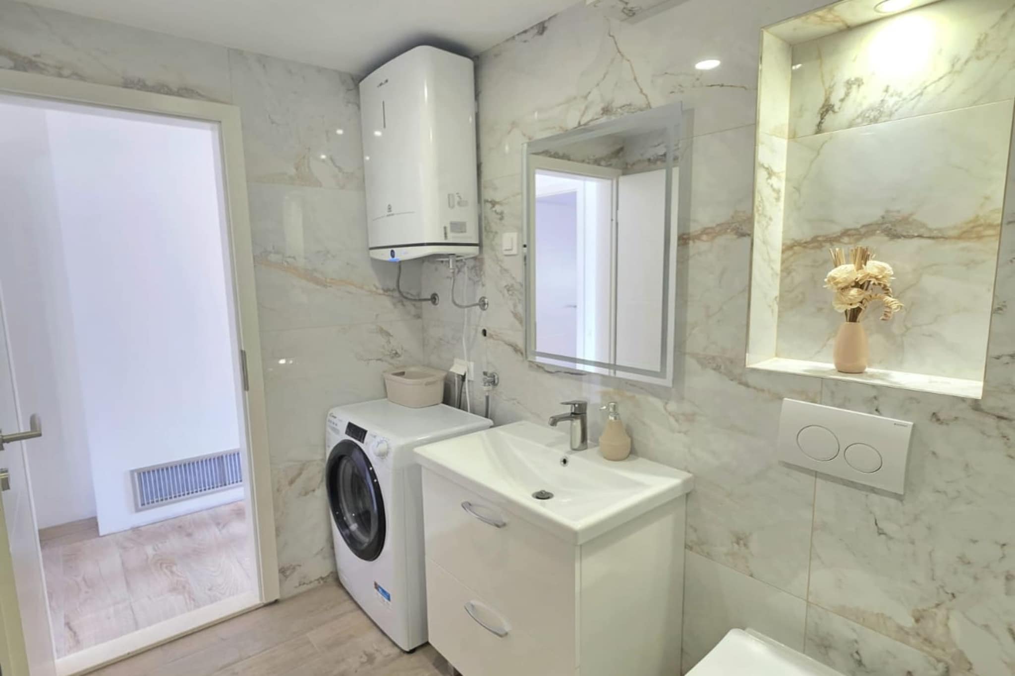 Penthouse Apartment Dijana - One Bedroom Apartment with Terrace-Badezimmer