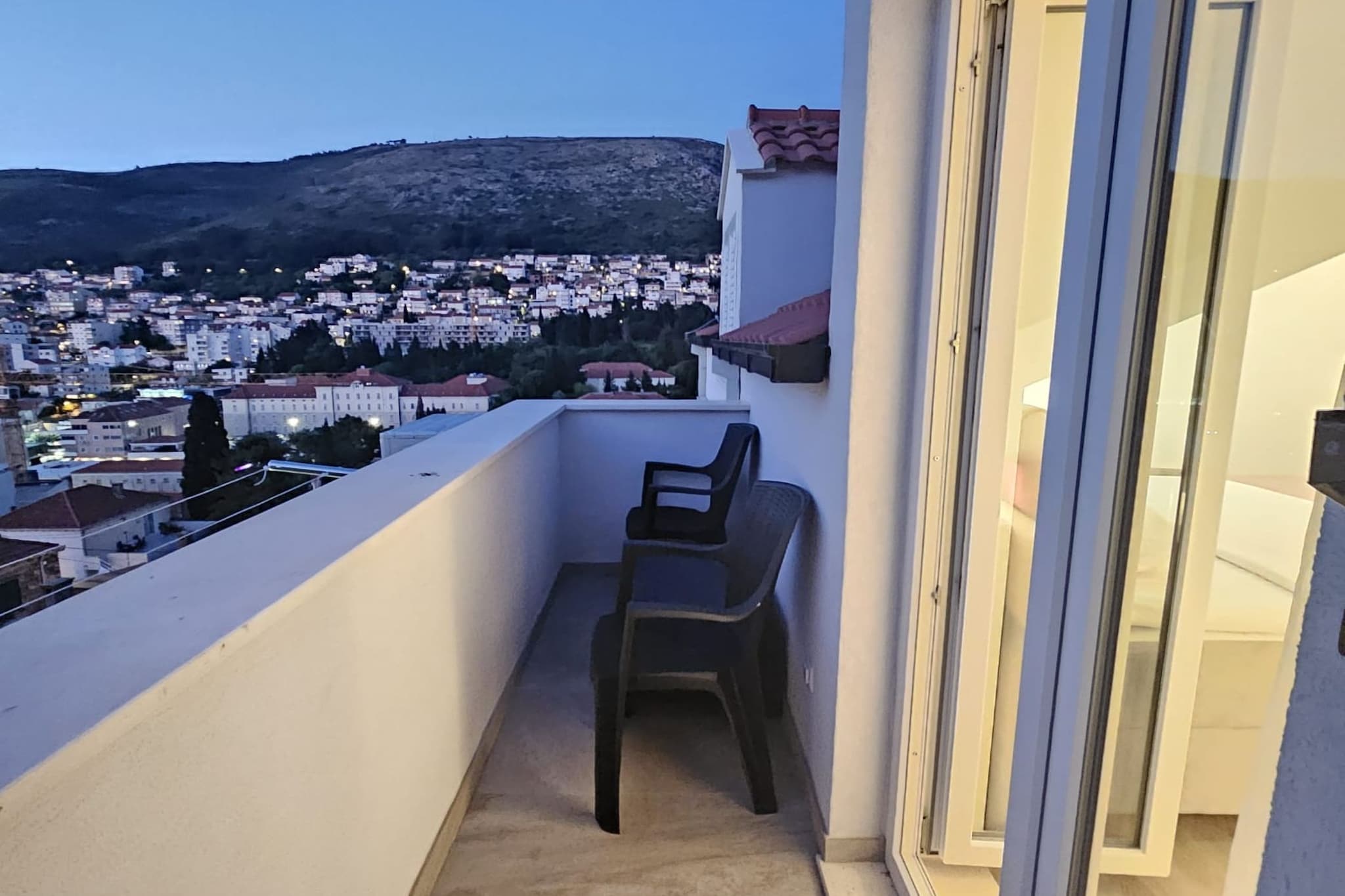 Penthouse Apartment Dijana - One Bedroom Apartment with Terrace-Terrasse