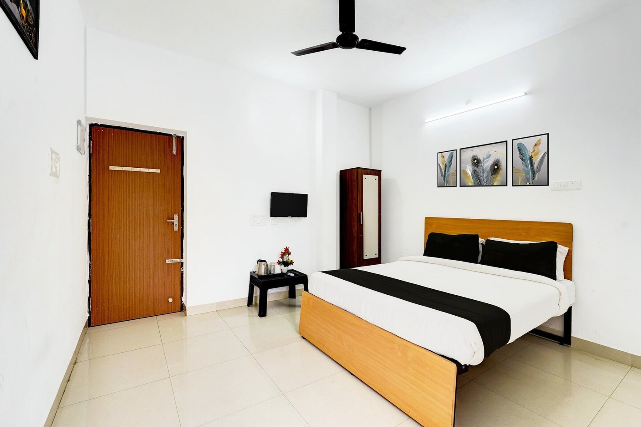 Collection O Ambattur Near Patravakam