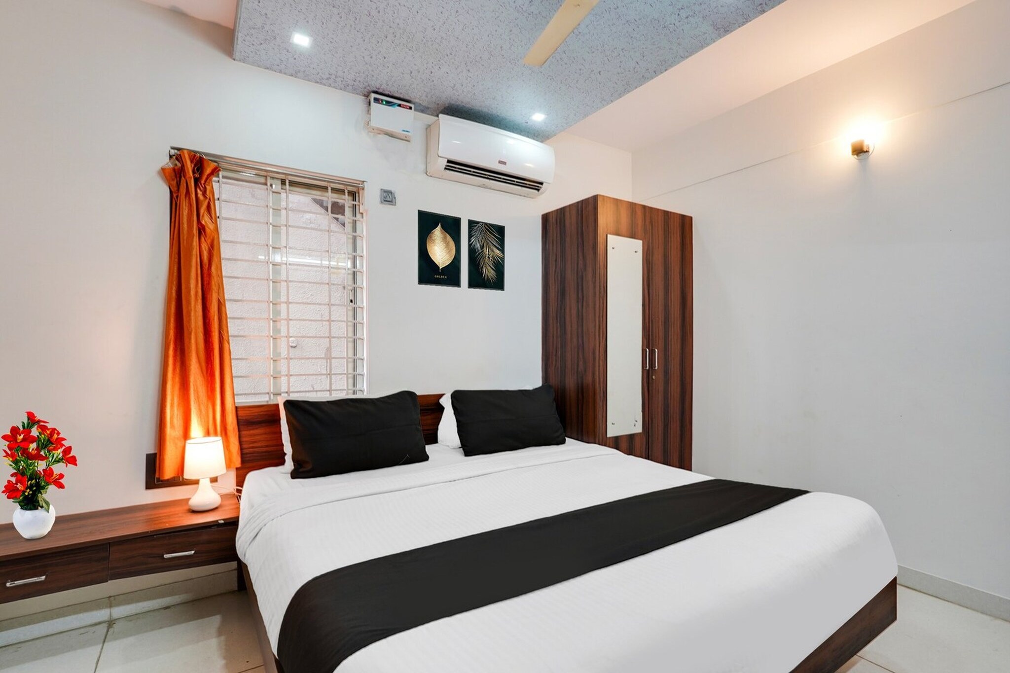 Comfortable Accommodations: Super Collection O Bangalore Airport Road in Bangalore offers 4-star comfort with free WiFi throughout the property. Guests enjoy air-conditioned rooms with private bathrooms, work desks, and seating areas.

Convenient Facilities: The hotel features a lounge, lift, 24-hour front desk, housekeeping service, family rooms, room service, and meeting rooms. Additional amenities include a continental breakfast, free toiletries, and a TV.

Prime Location: Located 16 km from Kempegowda International Airport, the hotel is near attractions such as Bangalore Palace (18 km), Cubbon Park (21 km), and Commercial Street (20 km). Guests appreciate the attentive staff, room cleanliness, and convenient location.

Unmarried couples are warmly welcome at this property.
Guests with local ID proof are warmly welcome.

Early Check-In Policy: A full day’s room rate will be charged for check-ins before 6:00 AM. Complimentary early check-in is available between 6:00 AM and 10:00 AM, subject to room availability.

Check-in is only available to guests aged 18 and above. Please provide a government-issued ID to confirm your age.
