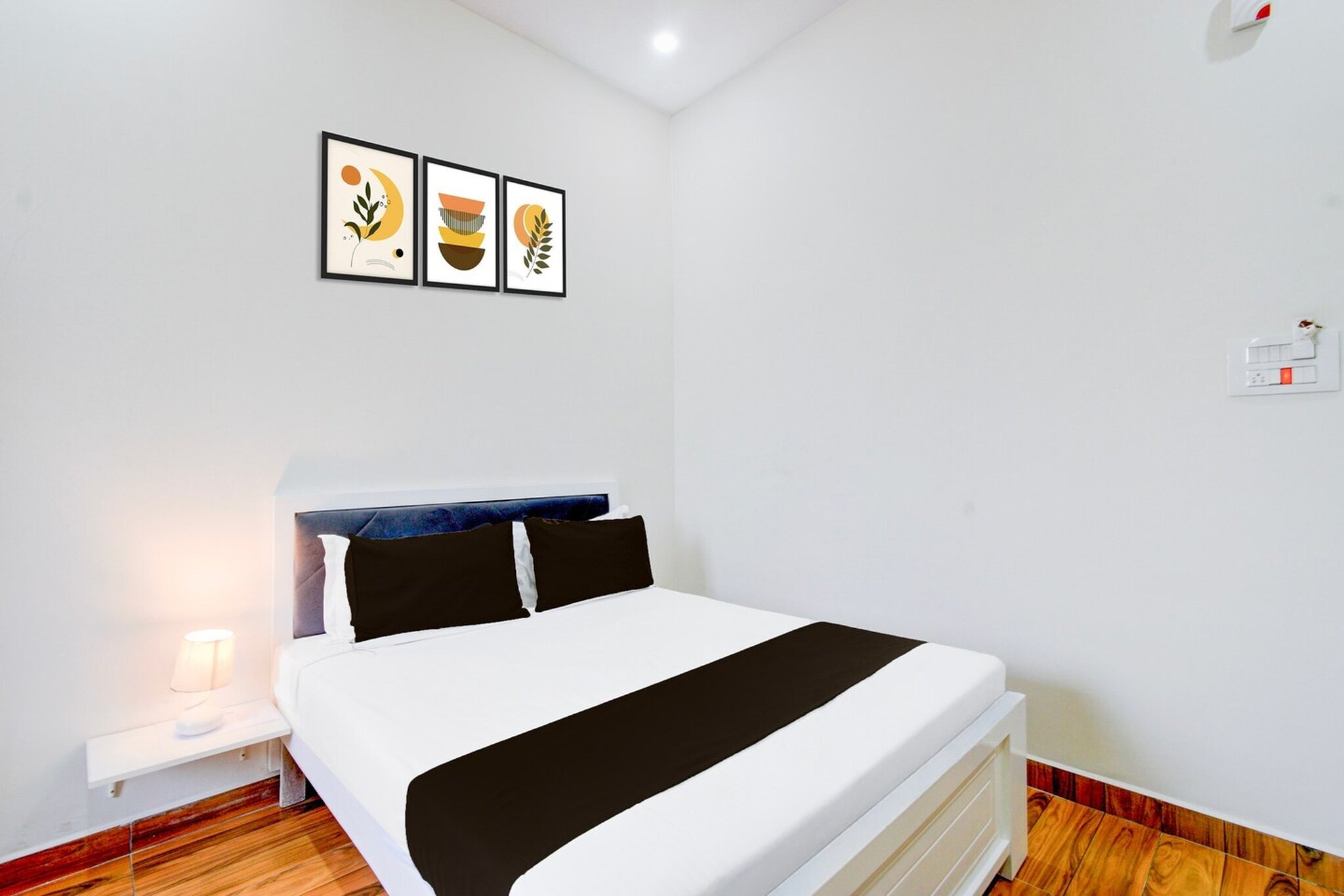Comfortable Accommodations: Super Collection O BN Reddy Hyderabad in Hyderabad offers family rooms with air-conditioning, private bathrooms, work desks, and seating areas. Each room includes free toiletries, bath or shower, TV, tiled floors, and a wardrobe.
Essential Facilities: Guests enjoy free WiFi throughout the property, a lift, 24-hour front desk, housekeeping service, room service, and luggage storage. Additional amenities include a work desk, seating area, and TV.
Convenient Location: Located 24 km from Rajiv Gandhi International Airport, the hotel is near attractions such as Mecca Masjid (12 km), Chowmahalla Palace and Charminar (13 km each), and Hussain Sagar Lake (20 km).
Unmarried couples are warmly welcome at this property.
Guests with local ID proof are warmly welcome.
Early Check-In Policy: A full day’s room rate will be charged for check-ins before 6:00 AM. Complimentary early check-in is available between 6:00 AM and 10:00 AM, subject to room availability.
Check-in is only available to guests aged 18 and above. Please provide a government-issued ID to confirm your age.