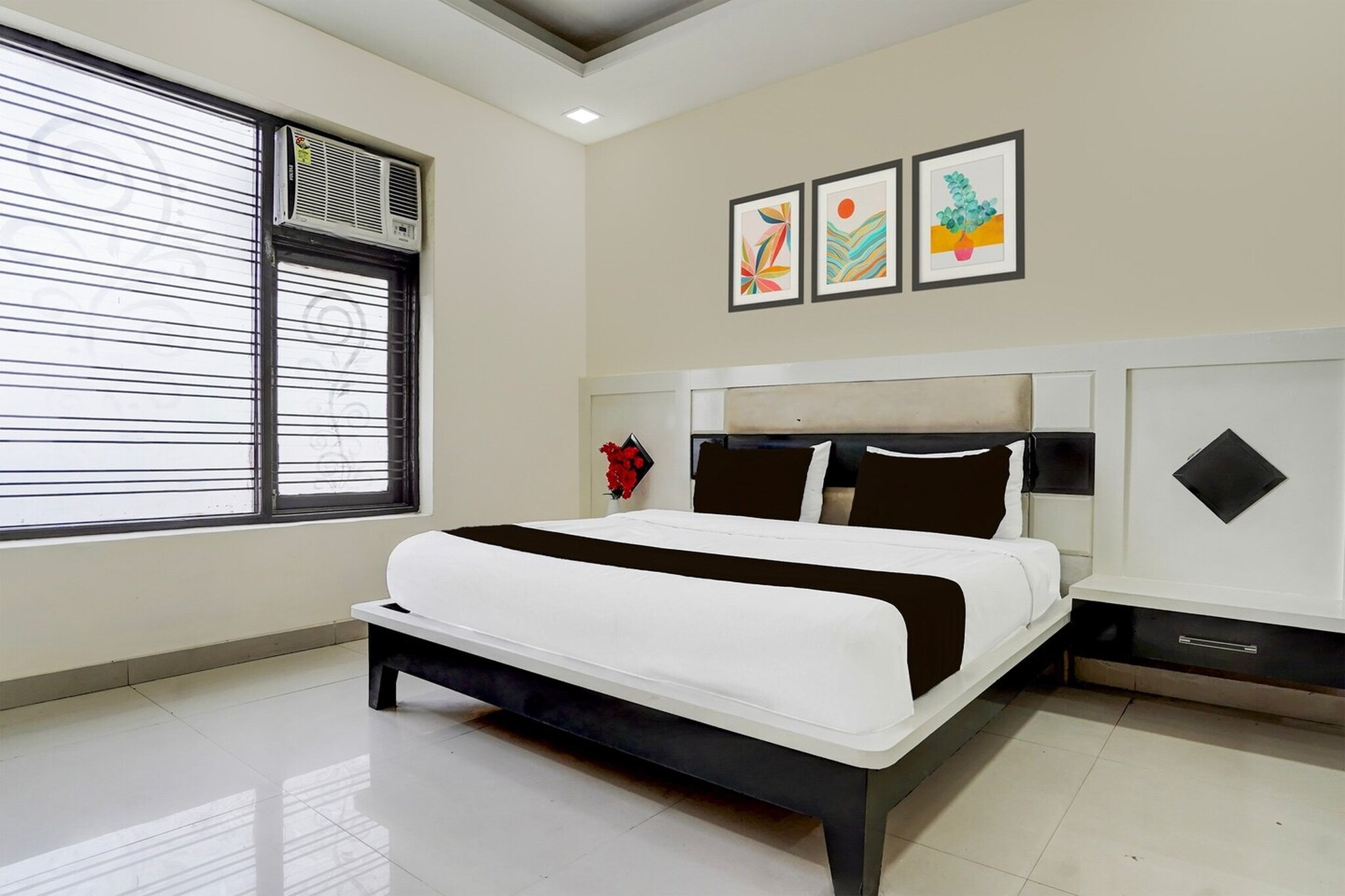 Comfortable Accommodations: Super Collection O Sector 70 Noida in Noida offers family rooms with air-conditioning, private bathrooms, work desks, free toiletries, showers, and TVs. Guests enjoy free WiFi throughout the property.
Convenient Facilities: The hotel features a 24-hour front desk, full-day security, and room service. Additional amenities include a fitness centre, swimming pool, and a business centre.
Prime Location: Located 16 km from Hindon Airport, the hotel is near attractions such as Swaminarayan Akshardham (17 km), Tughlaqabad Fort (19 km), and Humayun's Tomb (20 km). Guests appreciate the attentive staff, room cleanliness, and comfortable beds.
Unmarried couples are warmly welcome at this property.
Guests with local ID proof are warmly welcome.
Apologies, but we are currently unable to host foreign nationals at this property.
Early Check-In Policy: A full dayç—´ room rate will be charged for check-ins before 6:00 AM. Complimentary early check-in is available between 6:00 AM and 10:00 AM, subject to room availability.
Check-in is only available to guests aged 18 and above. Please provide a government-issued ID to confirm your age.