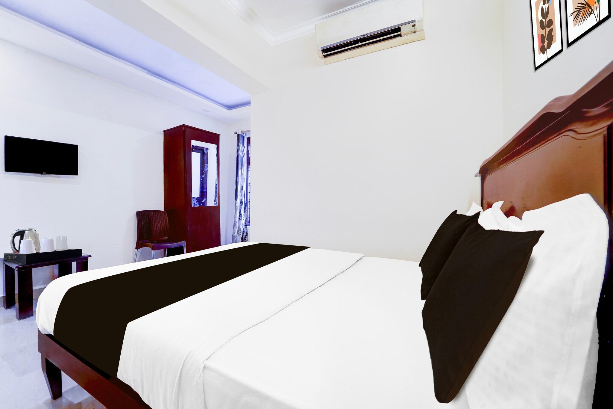 Hotel O DH Road Ernakulam