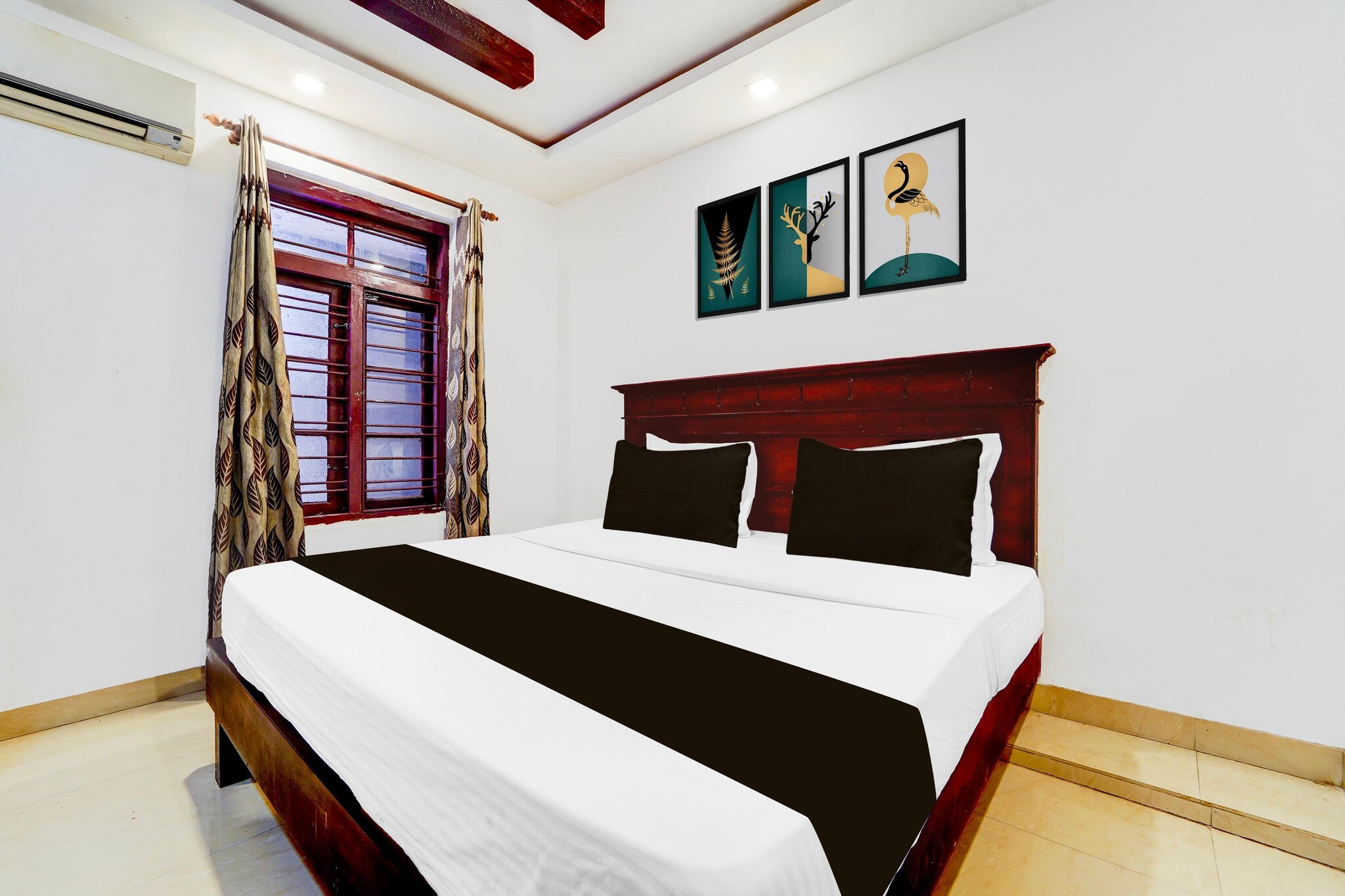 Comfortable Accommodations: Hotel O DH Road Ernakulam in Kochi offers family rooms with air-conditioning, private bathrooms, work desks, and free WiFi throughout the property. Each room includes a TV, wardrobe, and tiled floors.

Convenient Facilities: Guests can enjoy a lounge, lift, 24-hour front desk, shared kitchen, housekeeping, laundry, room service, and luggage storage. Free on-site parking is available.

Prime Location: Located 28 km from Cochin International Airport, the hotel is near attractions such as Cochin Shipyard (17-minute walk), Ernakulam Shiva Temple (4-minute walk), and Ernakulam Railway Station (800 metres). Boating is available in the surroundings.

Unmarried couples are warmly welcome at this property.
                 
Guests with local ID proof are warmly welcome.

Apologies, but we are currently unable to host foreign nationals at this property.

Early Check-In Policy: A full dayâ€™s room rate will be charged for check-ins before 6:00 AM. Complimentary early check-in is available between 6:00 AM and 10:00 AM, subject to room availability.
Check-in is only available to guests aged 18 and above. Please provide a government-issued ID to confirmÂ yourÂ age.


