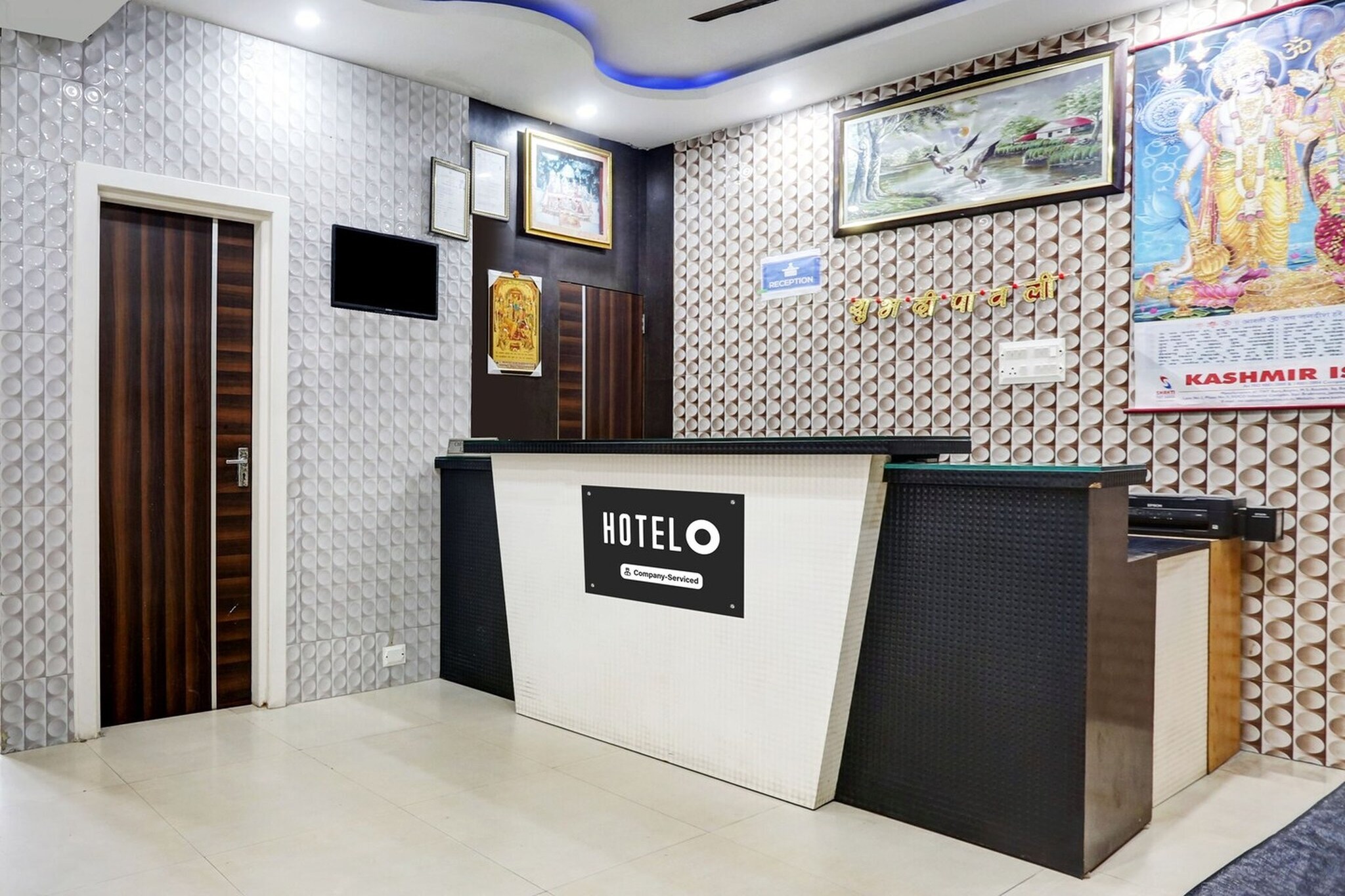 Hotel O Jammu Near Ragunath Bazaar
