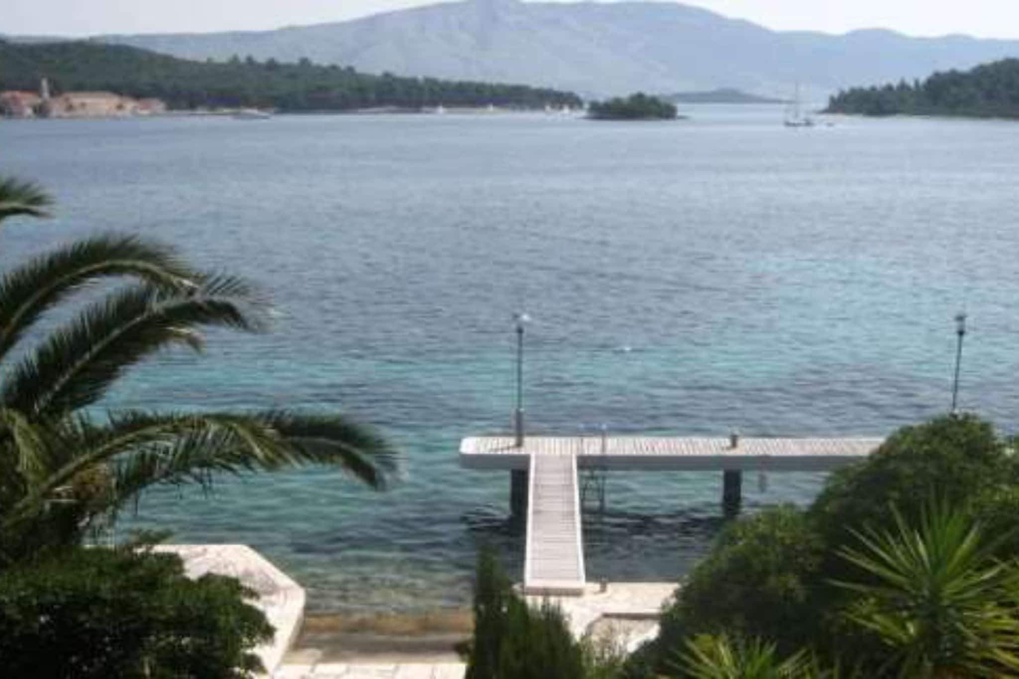 Two Bedroom Apartment With Balcony And Sea View-Im Freien