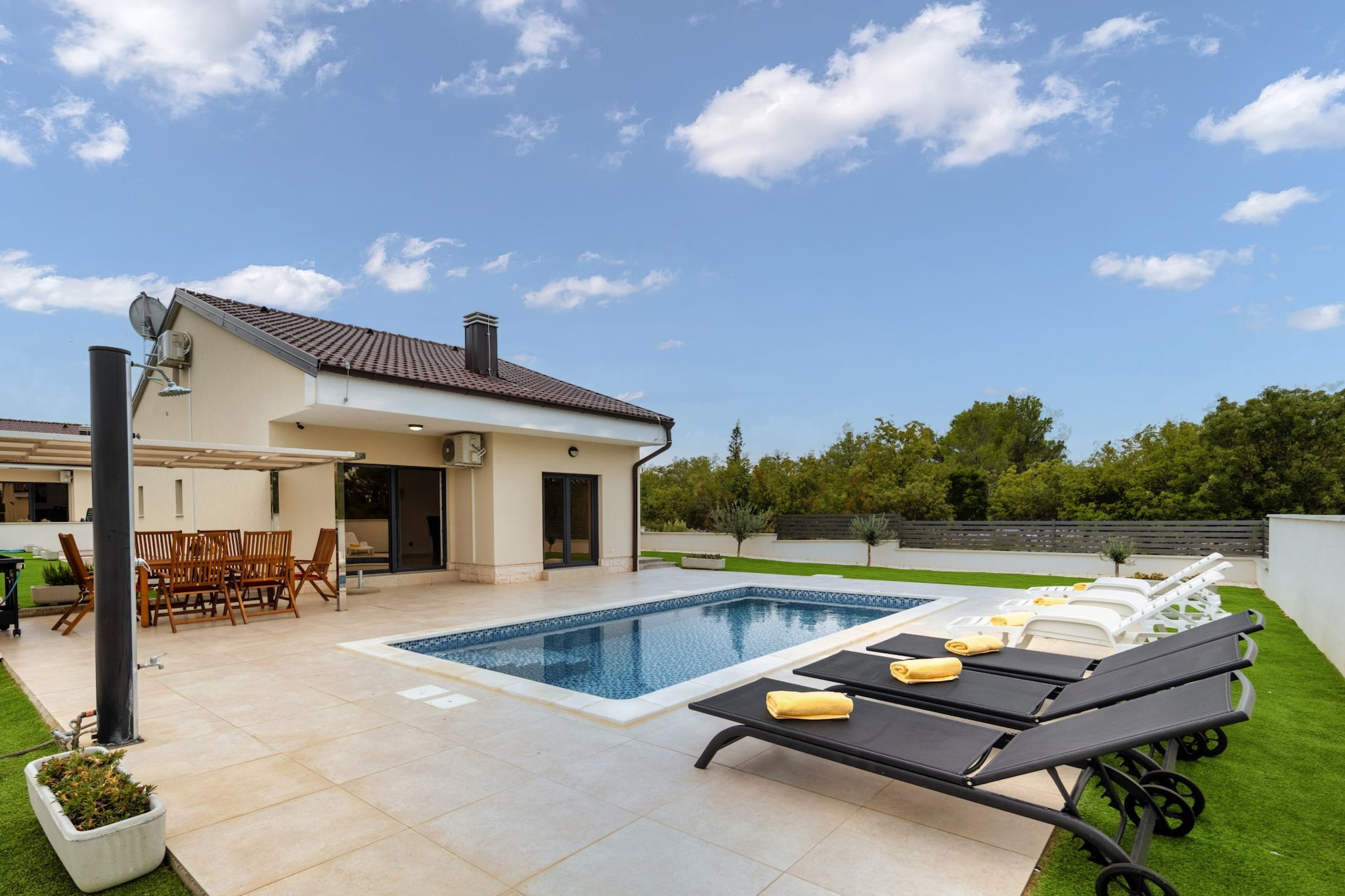 Villa Shaula 1 -  Three Bedroom House with Pool-Außenbereich