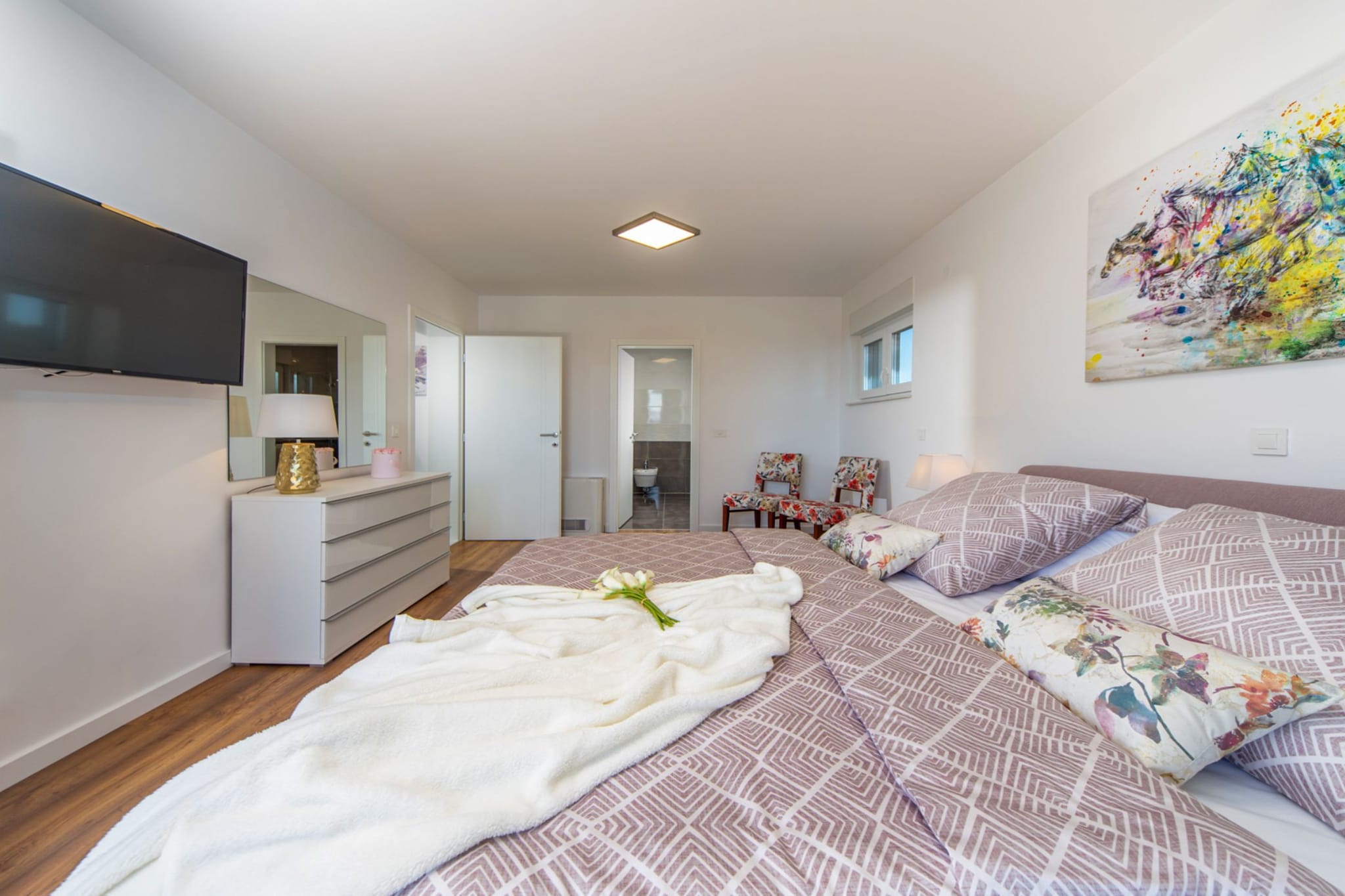 Villa Shaula -  Five Bedroom Holiday Home with Pool,Sauna and Gym-Schlafzimmer