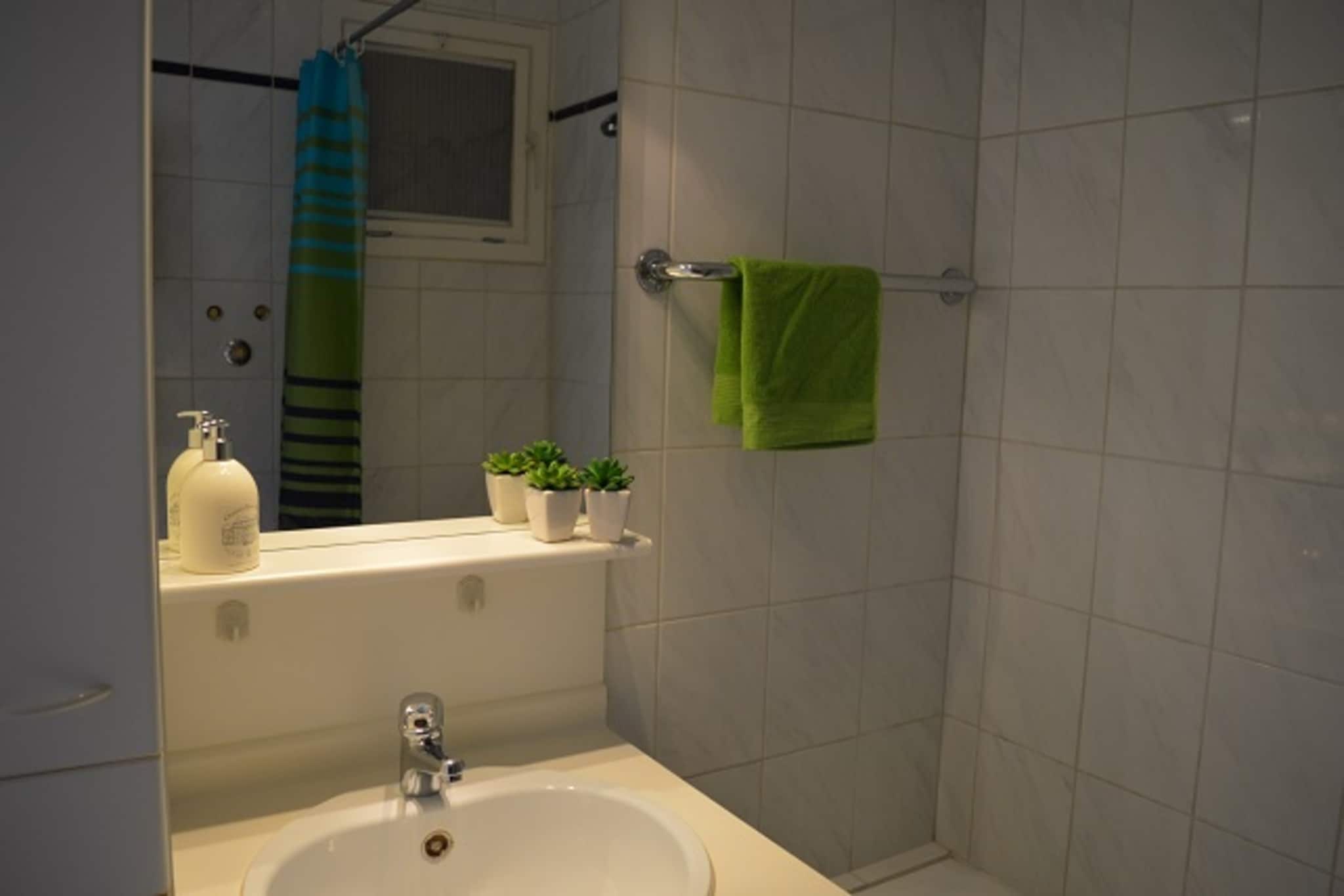 EXCELSIOR 57H-Badkamer