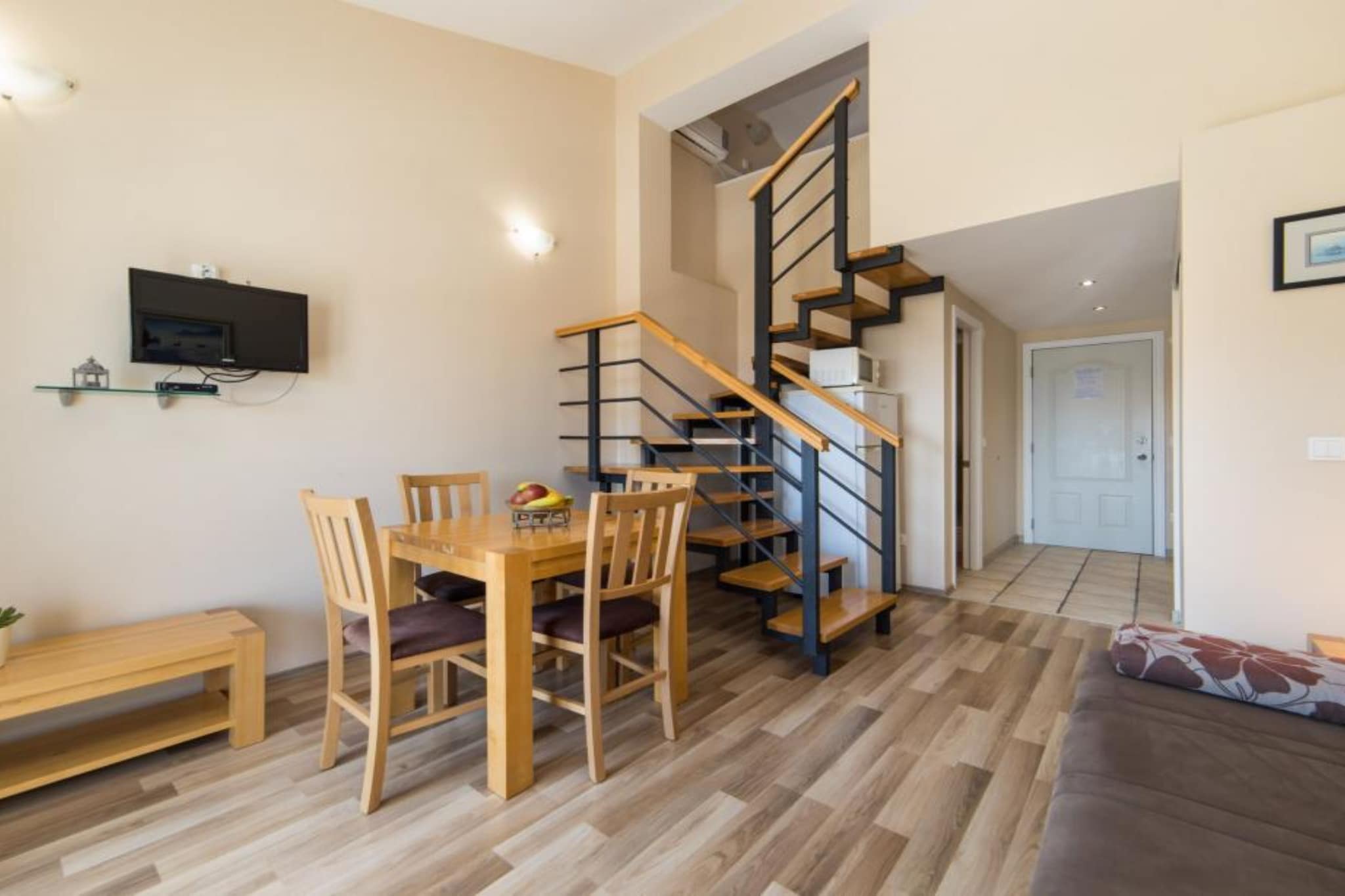 Apartments Nmn - Studio Apartment with Balcony 2-Außenbereich