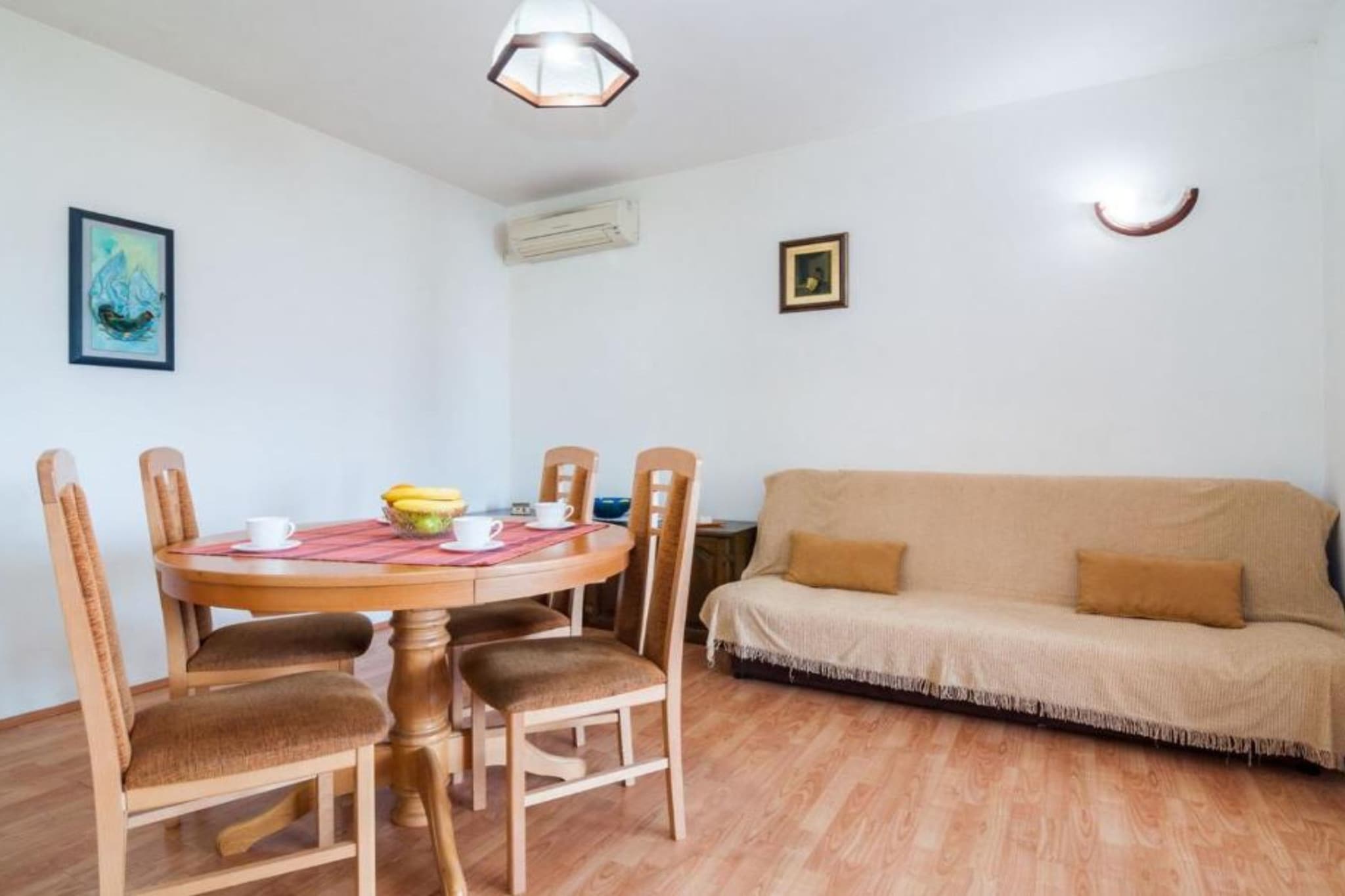 Seaside Oasis Apartments on Island Ugljan - One Bedroom Apartment with Balcony (owner Cvita 1)-Woonkamer