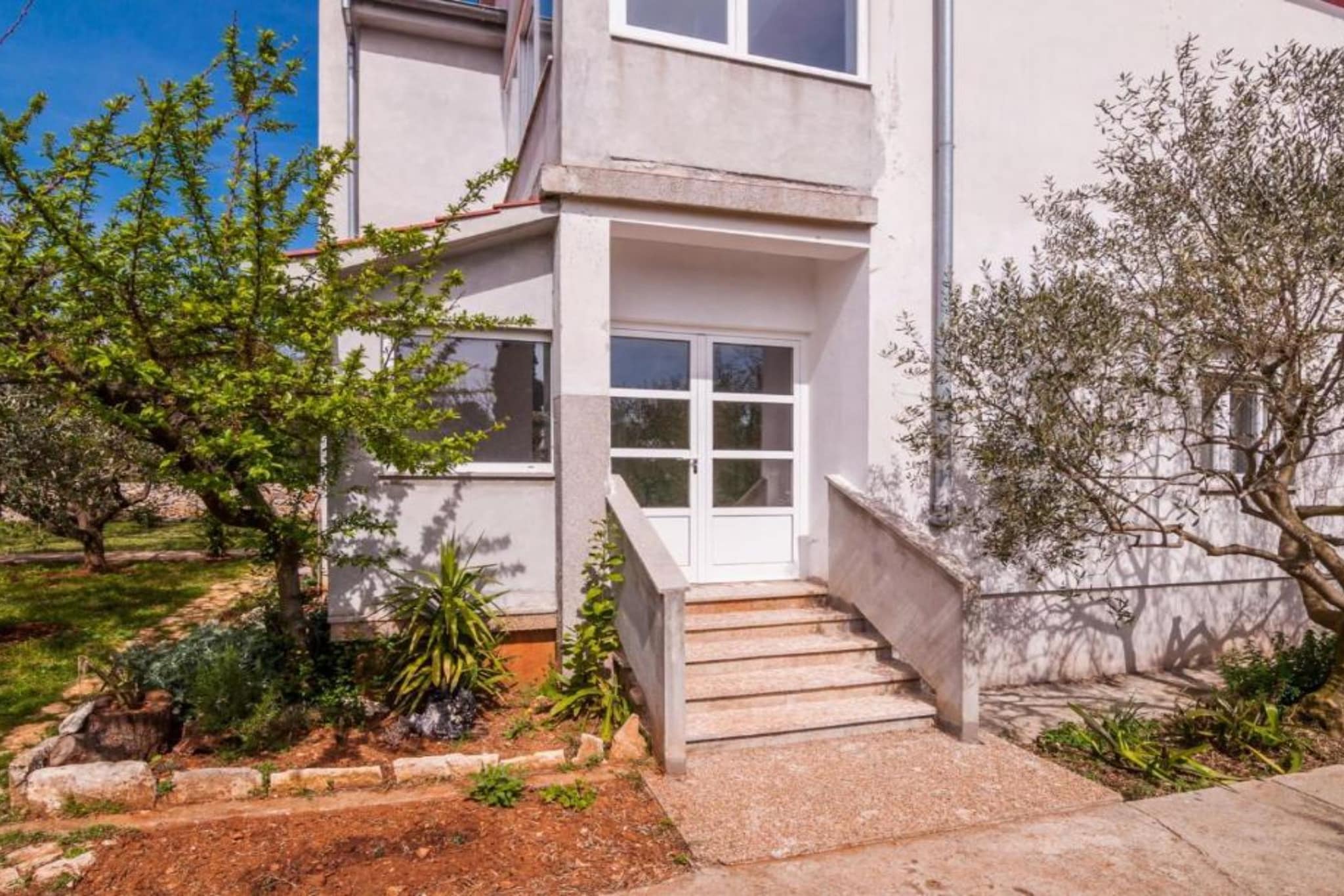 Seaside Oasis Apartments on Island Ugljan - Two Bedroom Apartment with Terrace (owner Cvita 3)-Buitenlucht