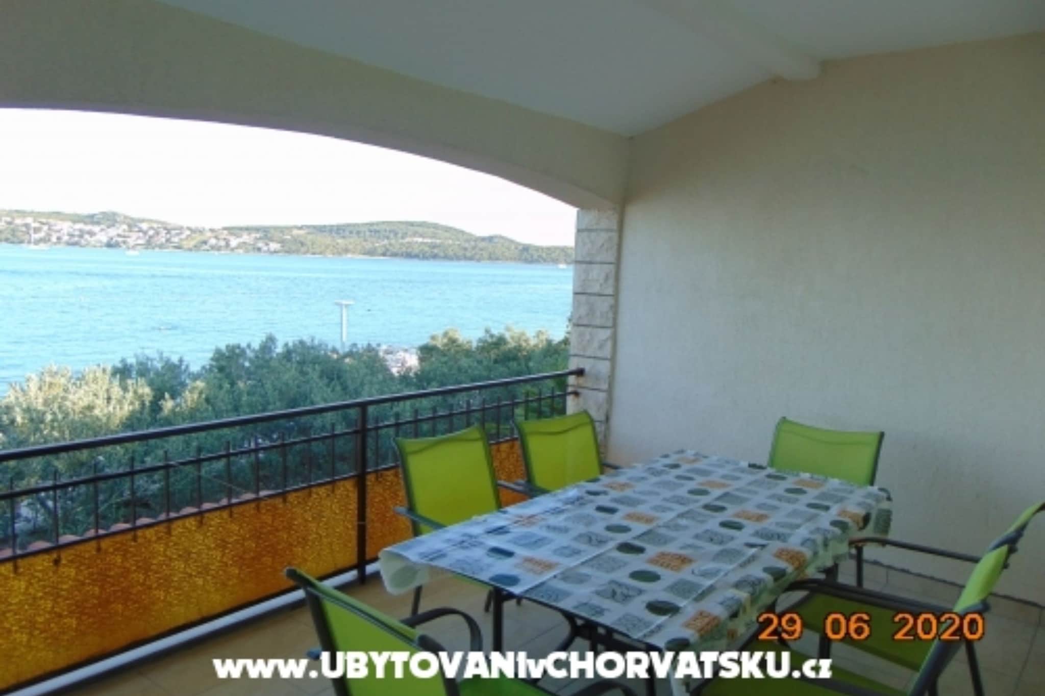 Three-Bedroom Apartment-Terrasbalkon