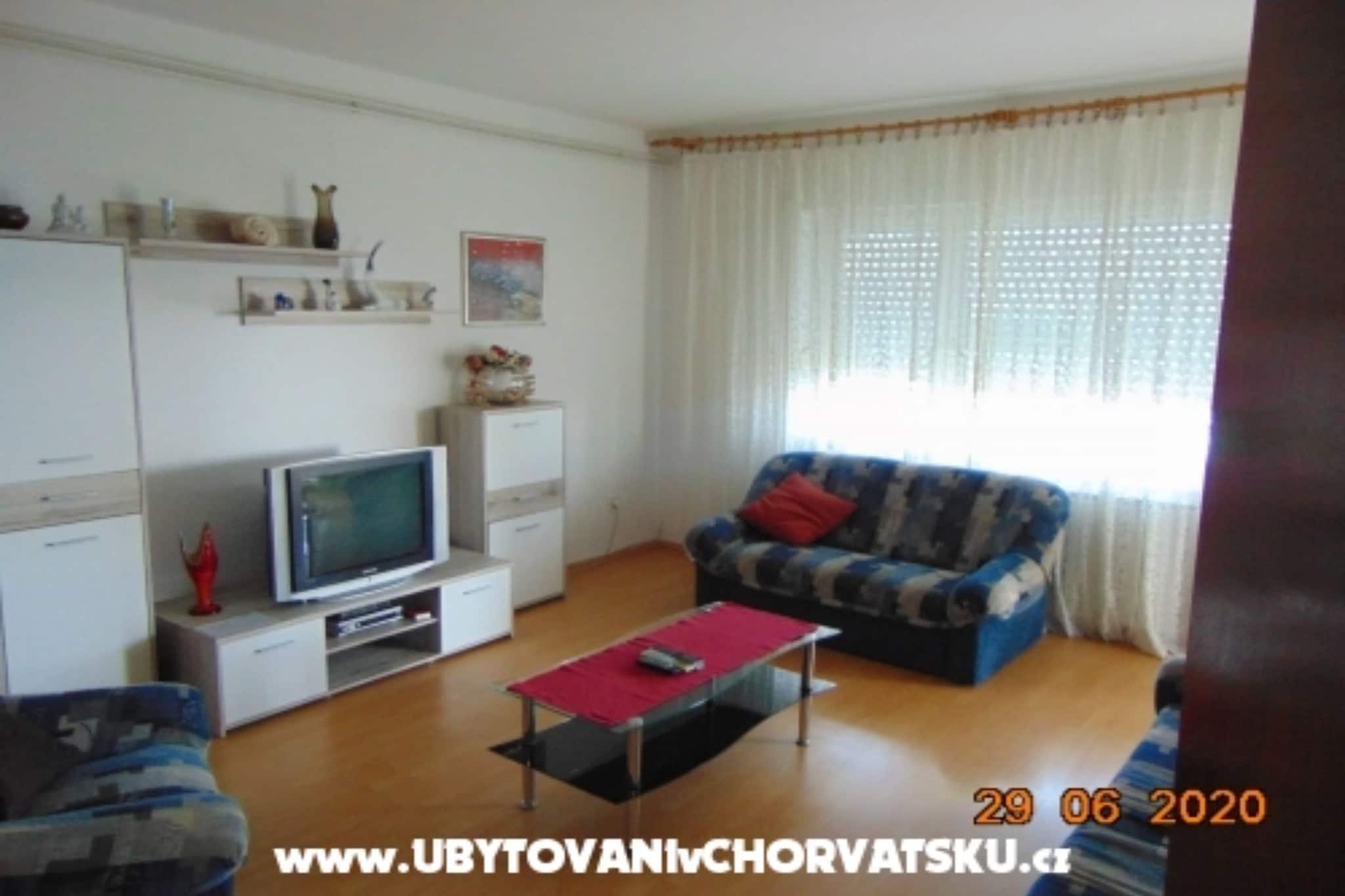 Three-Bedroom Apartment-Buitenlucht