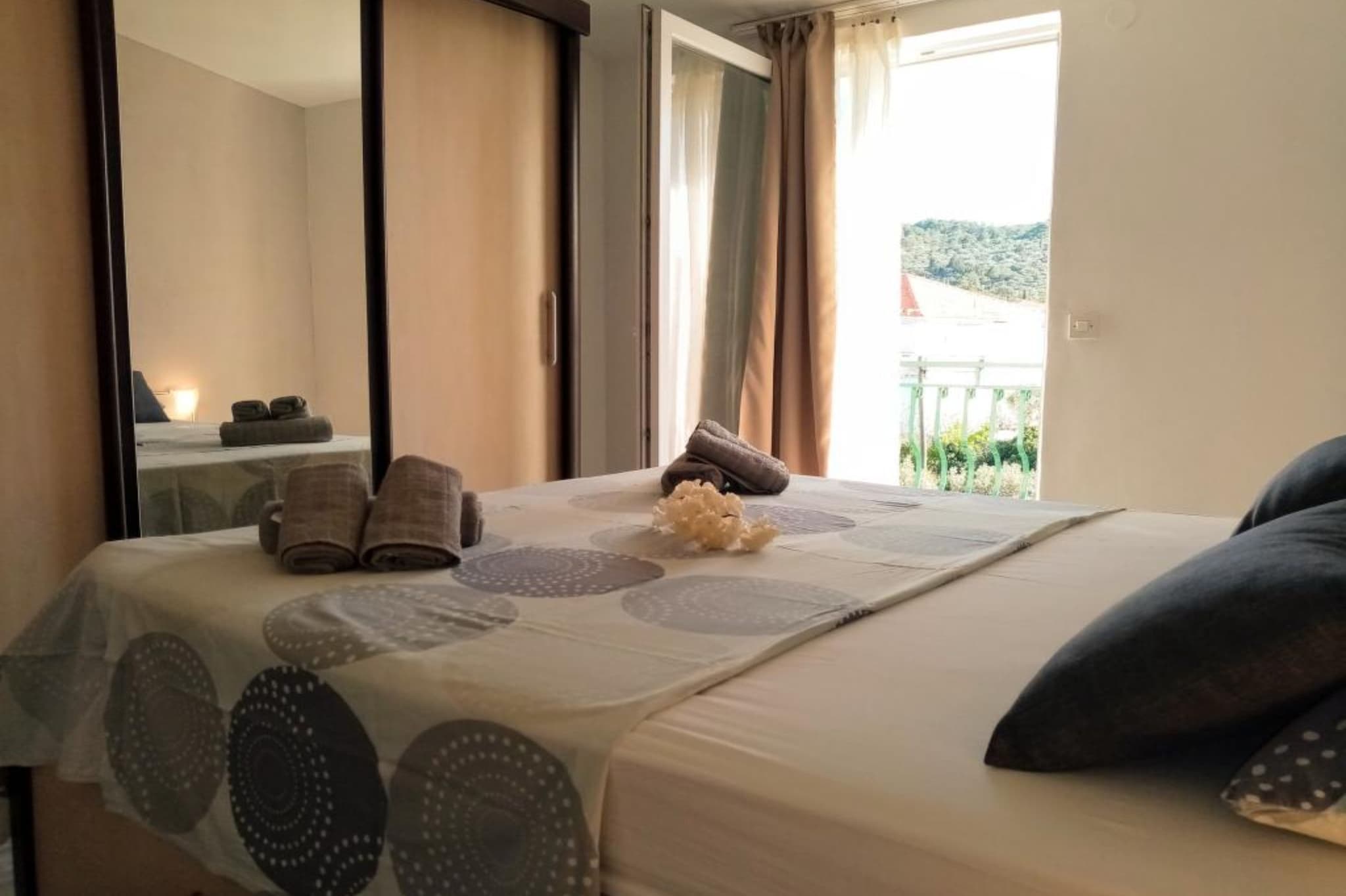 Apartments Silva - Superior Two Bedroom Apartment with Balcony and Sea View-Chambre