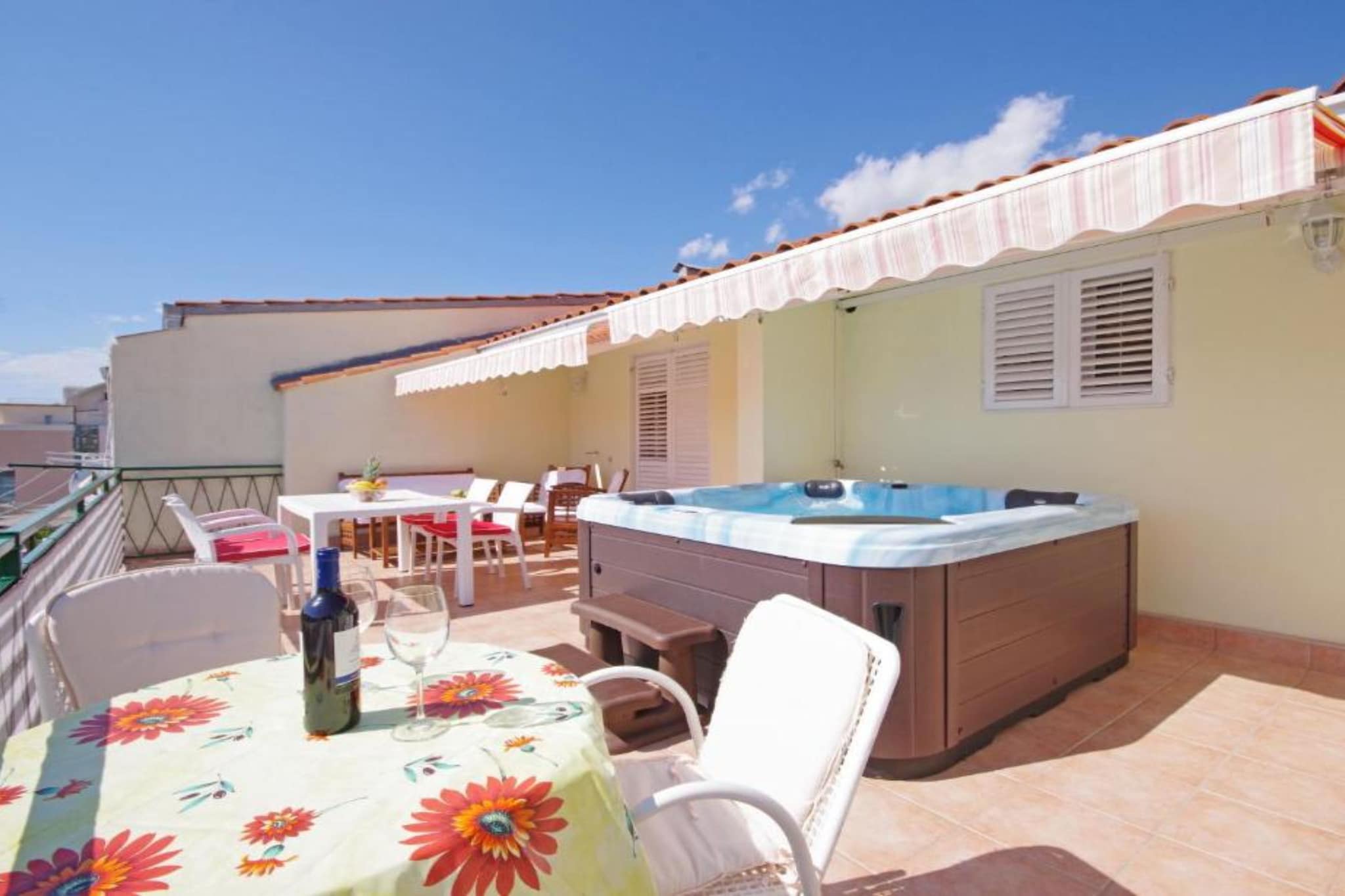 Apartments Ribarević - Three Bedroom Apartment With Terrace and Sea View-Swimming pool