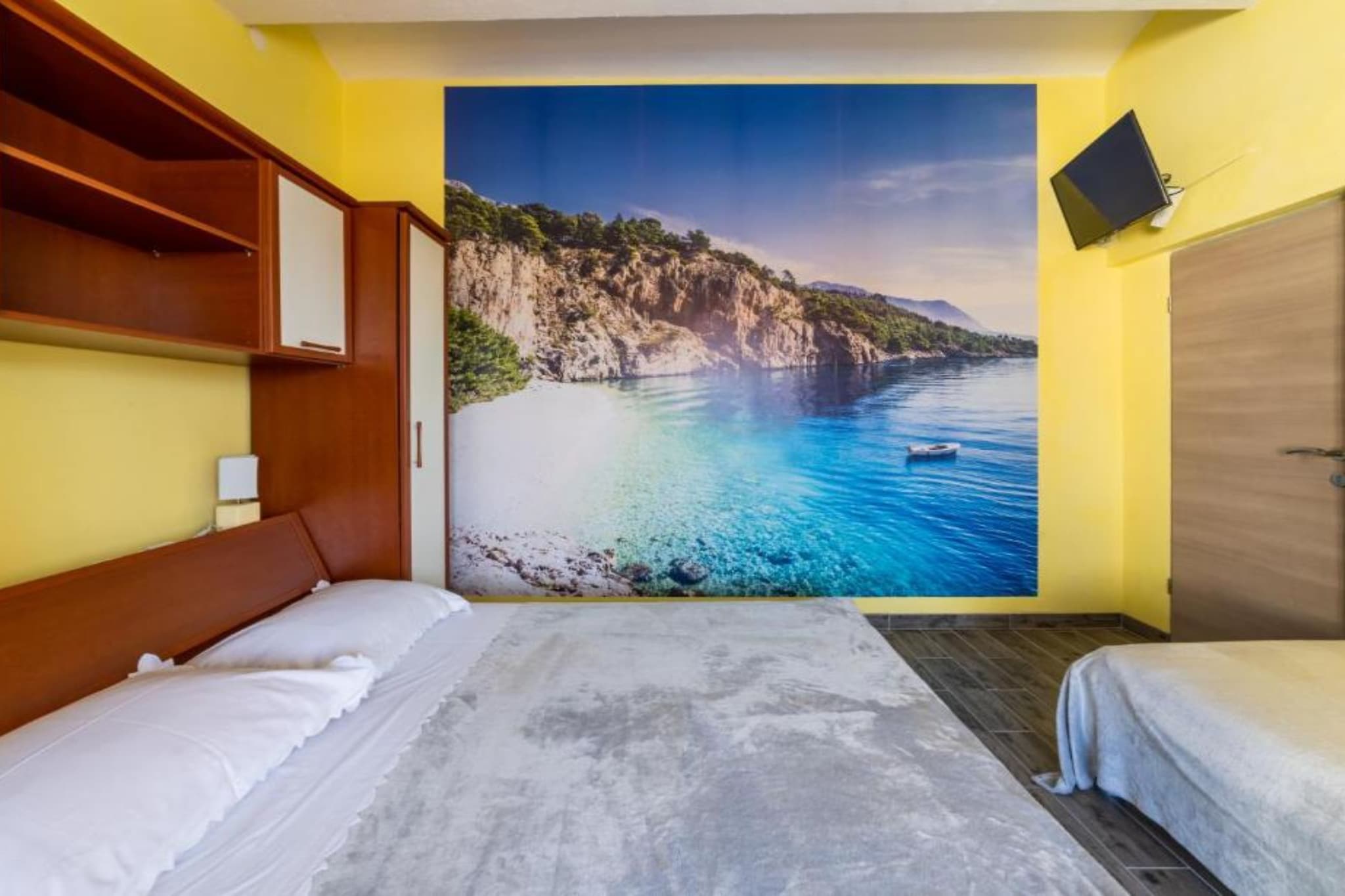 Apartments Ribarević - Three Bedroom Apartment With Terrace and Sea View-Bedroom