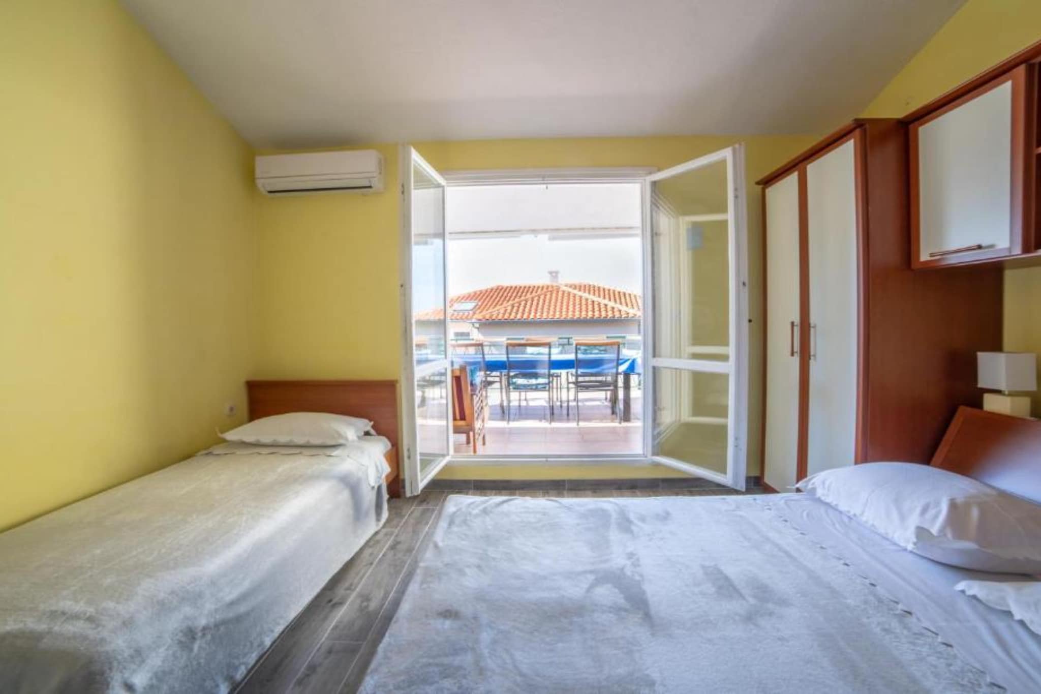 Apartments Ribarević - Three Bedroom Apartment With Terrace and Sea View-Bedroom