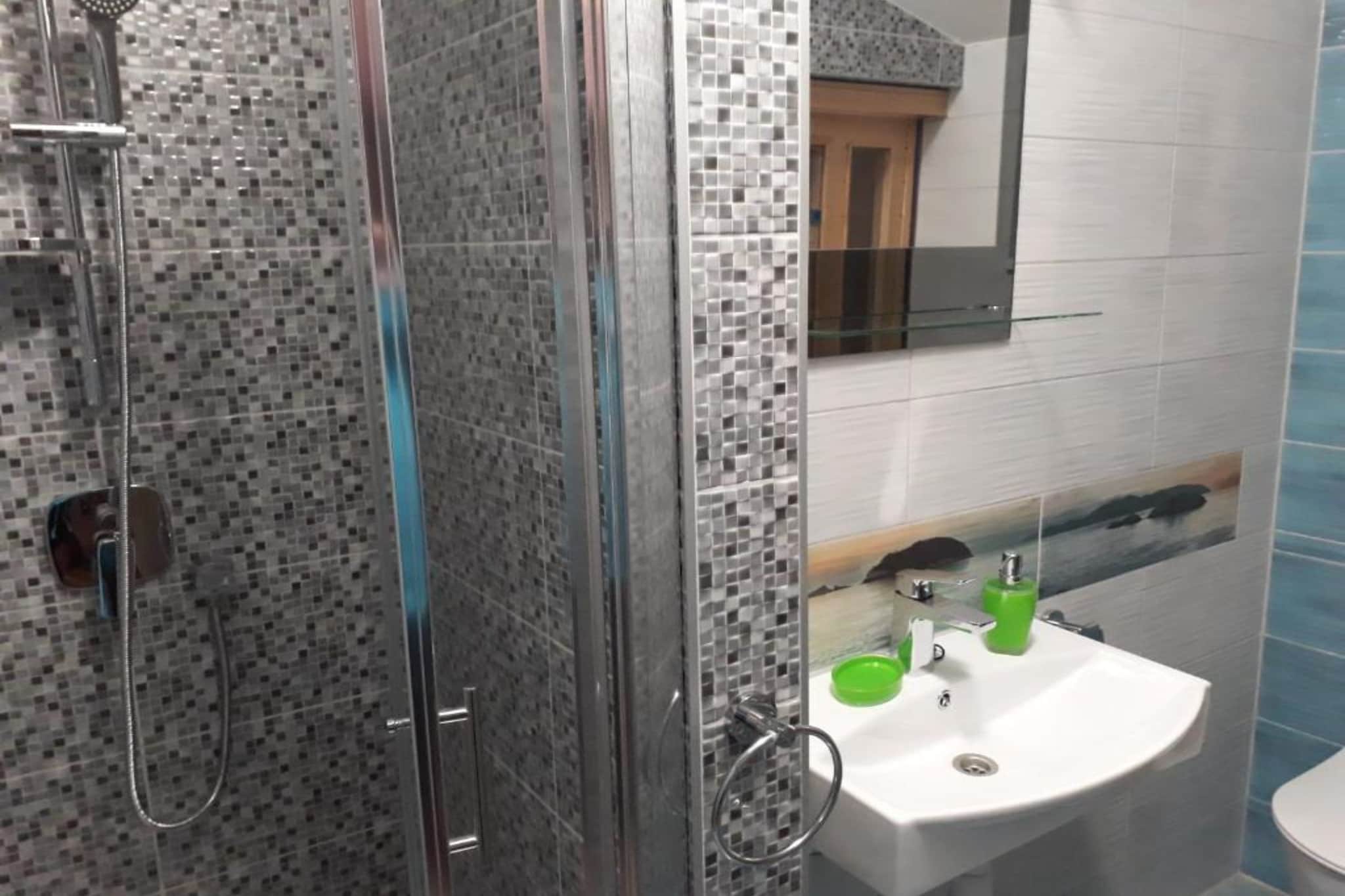 Apartments Ribarević - Three Bedroom Apartment With Terrace and Sea View-Bathroom
