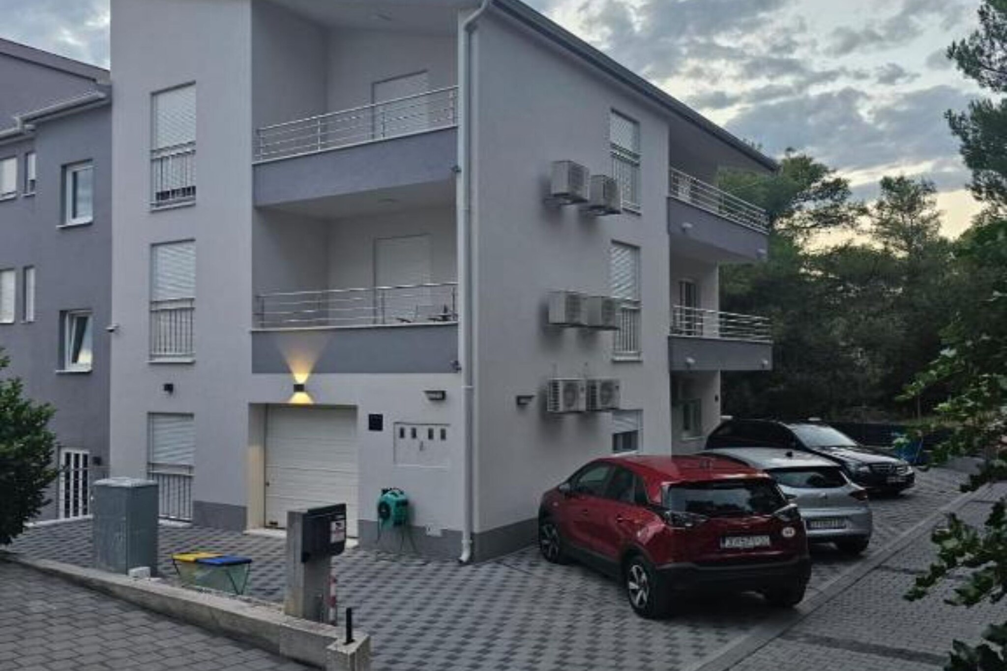 Spacious Villa With Outdoor Swimming Pool in Trogir - Two Bedroom Apartment-Extérieur