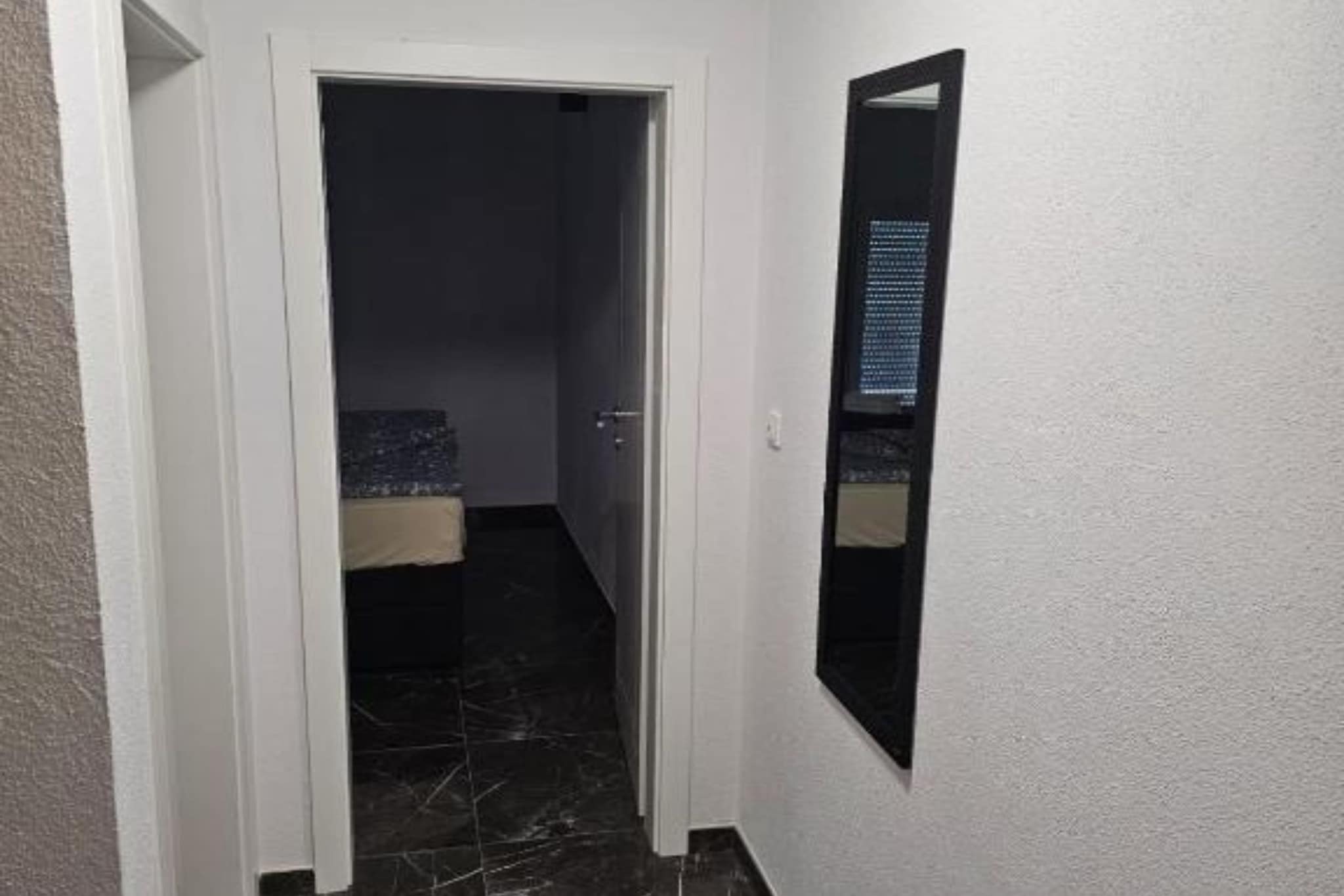 Spacious Villa With Outdoor Swimming Pool in Trogir - Three Bedroom Apartment-Chambre