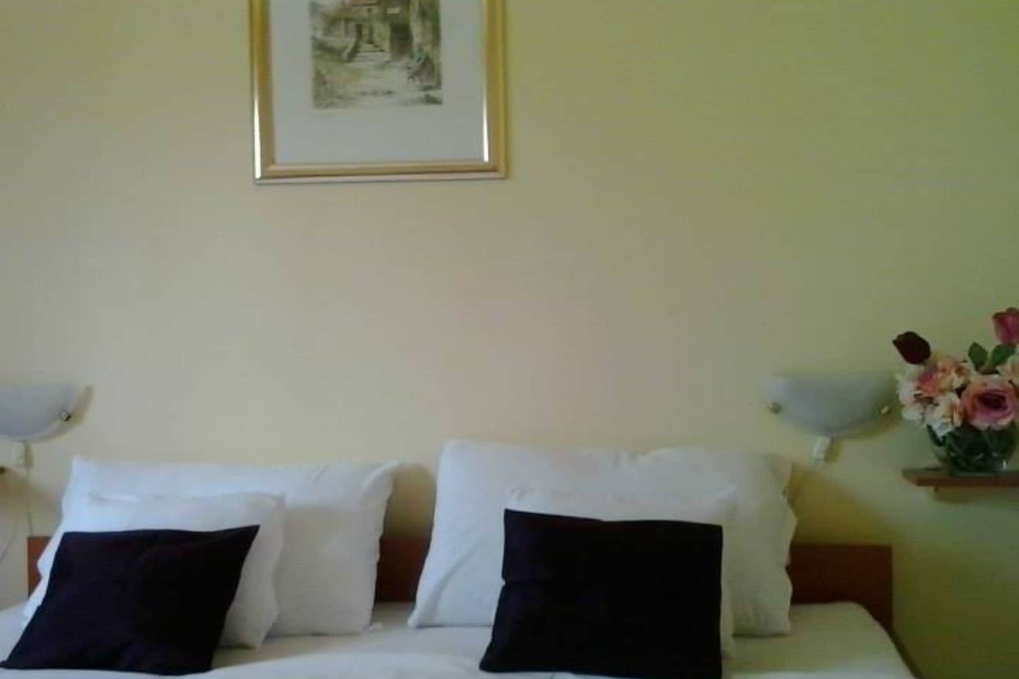 Apartments Štrbić - One Bedroom Apartment - Mely-Schlafzimmer